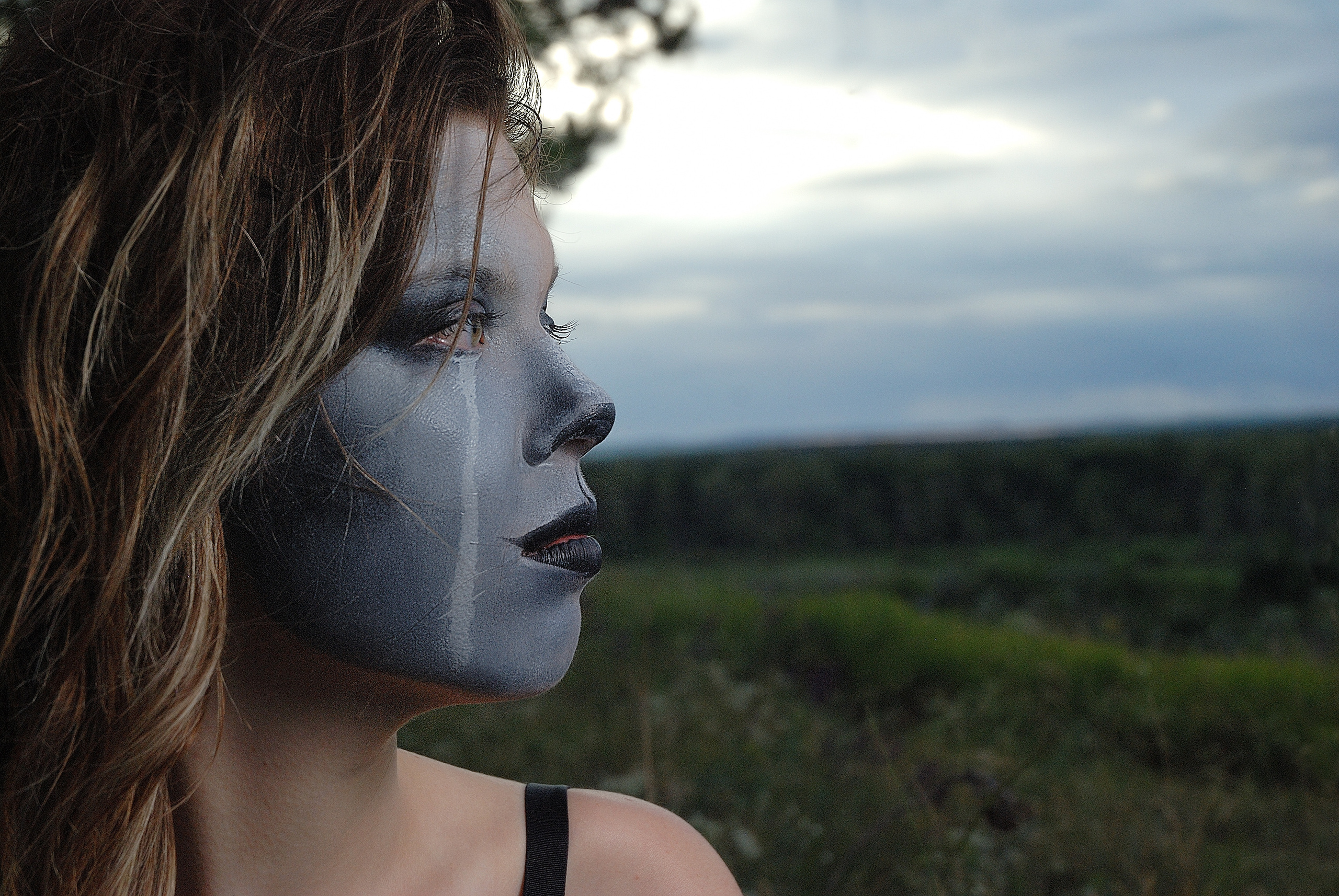 Фотопроекты арт-студии «Мастер и Маргарита». Свадебные фотосессии, Love story, фотосессии в студии, фотопрогулки. Макияж и укладка. Услуги стилиста и имиджмэйкера. Прокат нарядов для фотосессий.