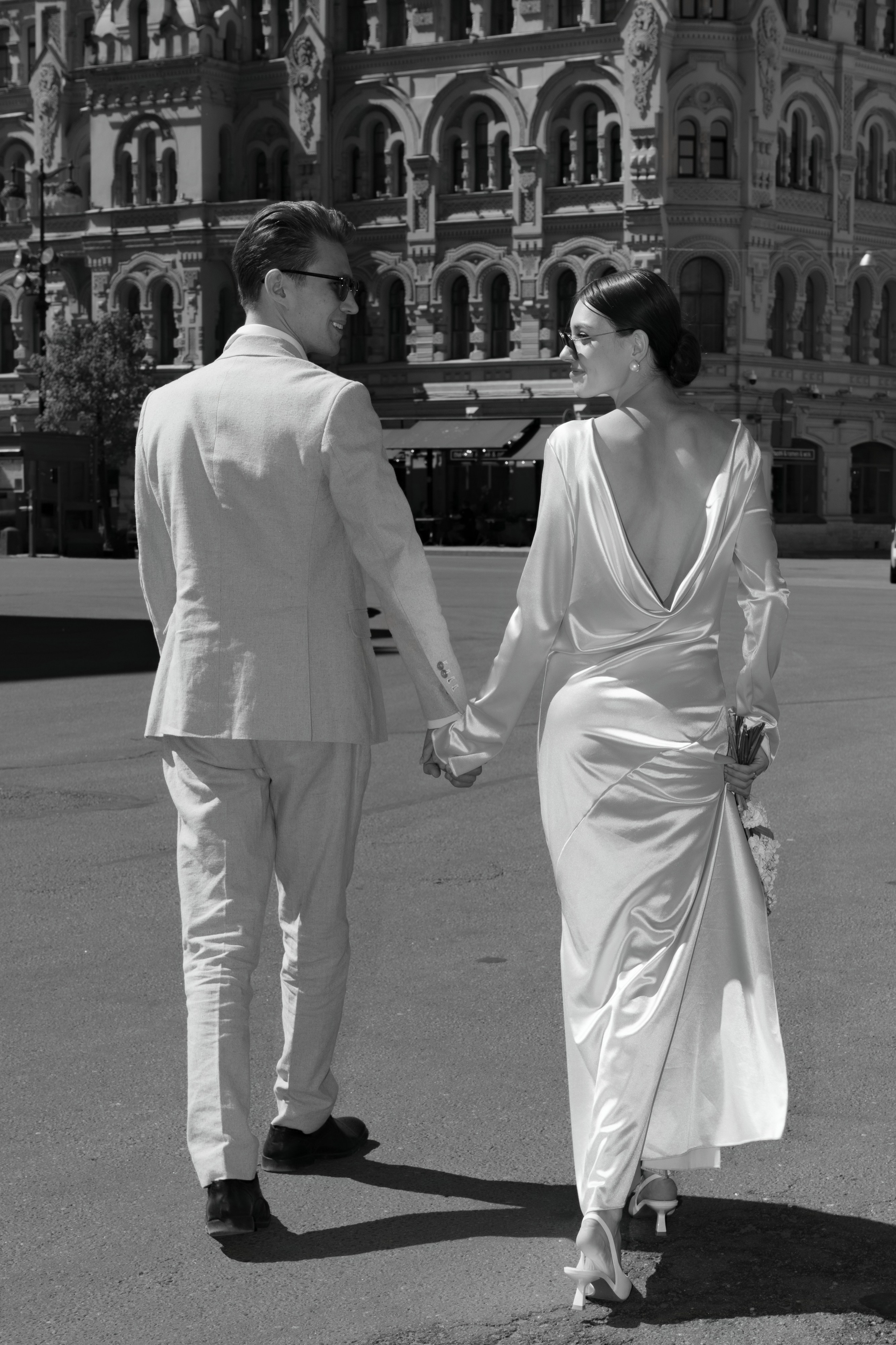 Прогулка по рекам и каналам Петербурга — свадебная фотосессия на катере. Свадебный фотограф Дмитрий Родионов — Санкт-Петербург и Ленинградская область