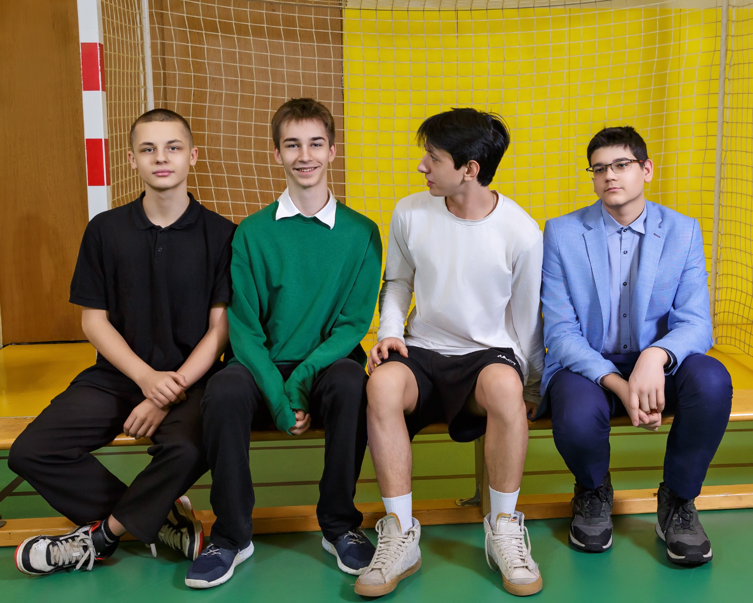 Выпускной альбом для 9 Класса. Выпускные альбомы и школьный фотограф в Подольске, Троицке, Щербинке, Москве и Московской области