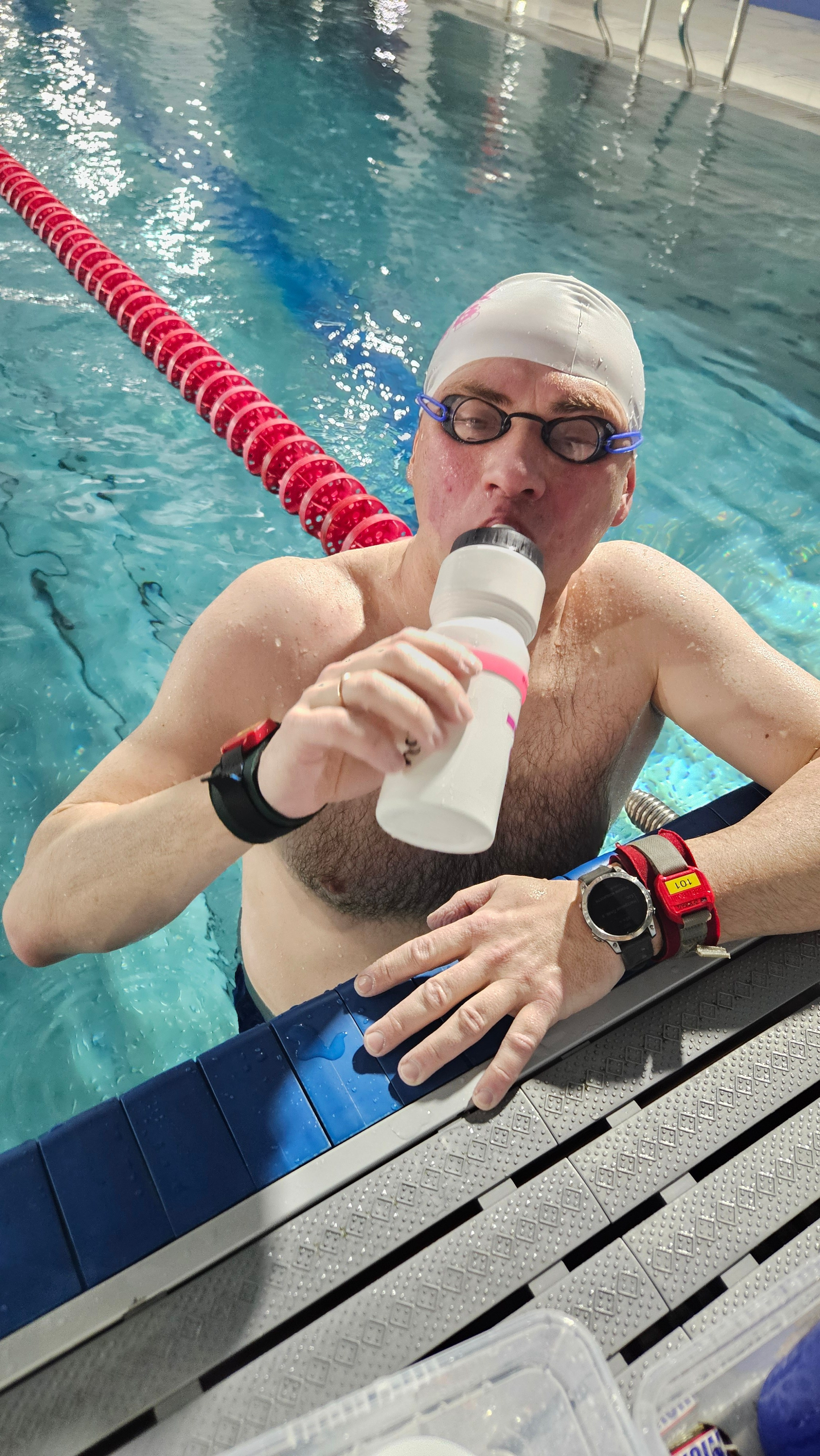 Каждые 30 минут - питание. Обширный план, за которым следили Илья с Мишей, корректируя на ходу под мои запросы - оголодал, подмерз, силы подиссякли.