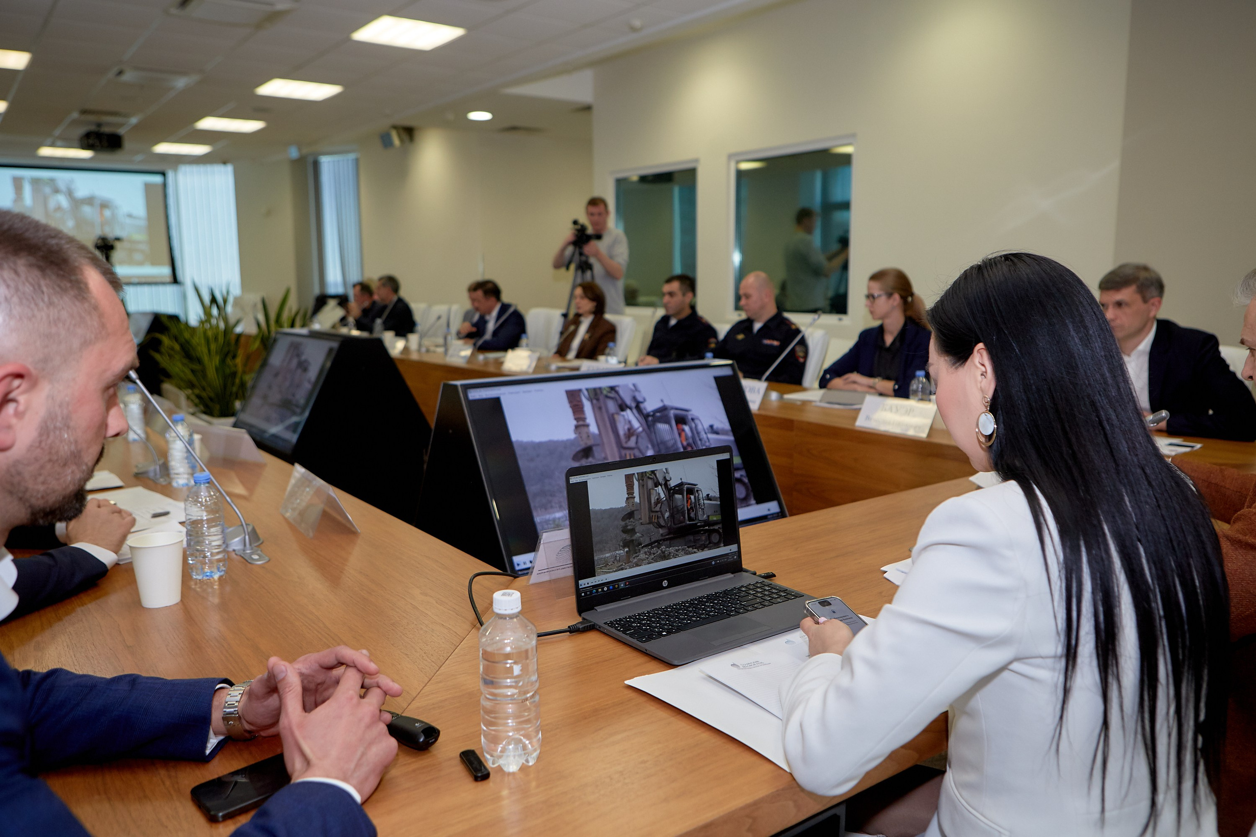 Репортажный фотограф для фотосъемки форумов конференций корпоративных мероприятий в Сочи. Фотограф Юрий Никитюк — Сочи |Адлер|Красная Поляна