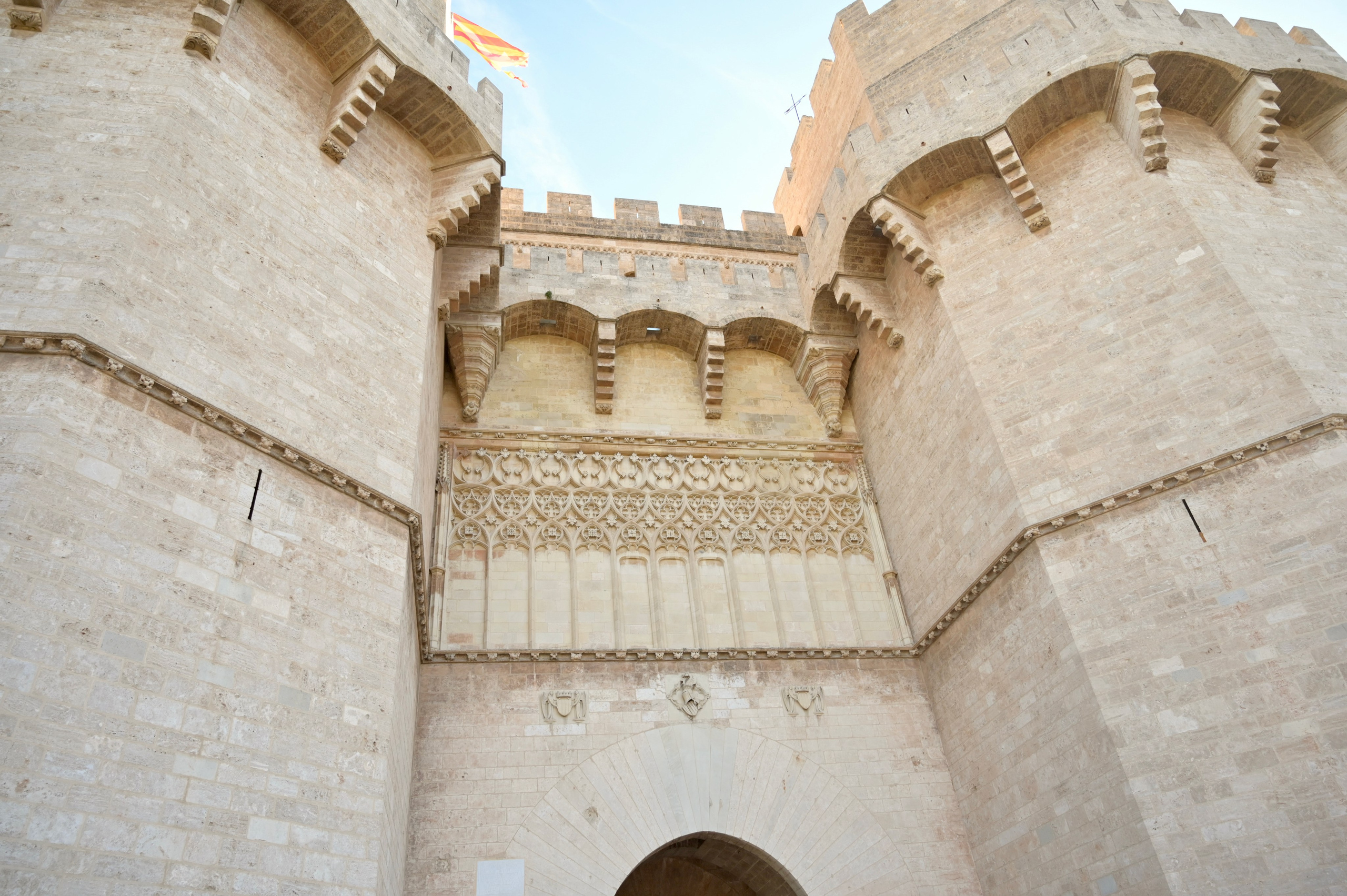 Башни Серранос в Валенсии (Испания)