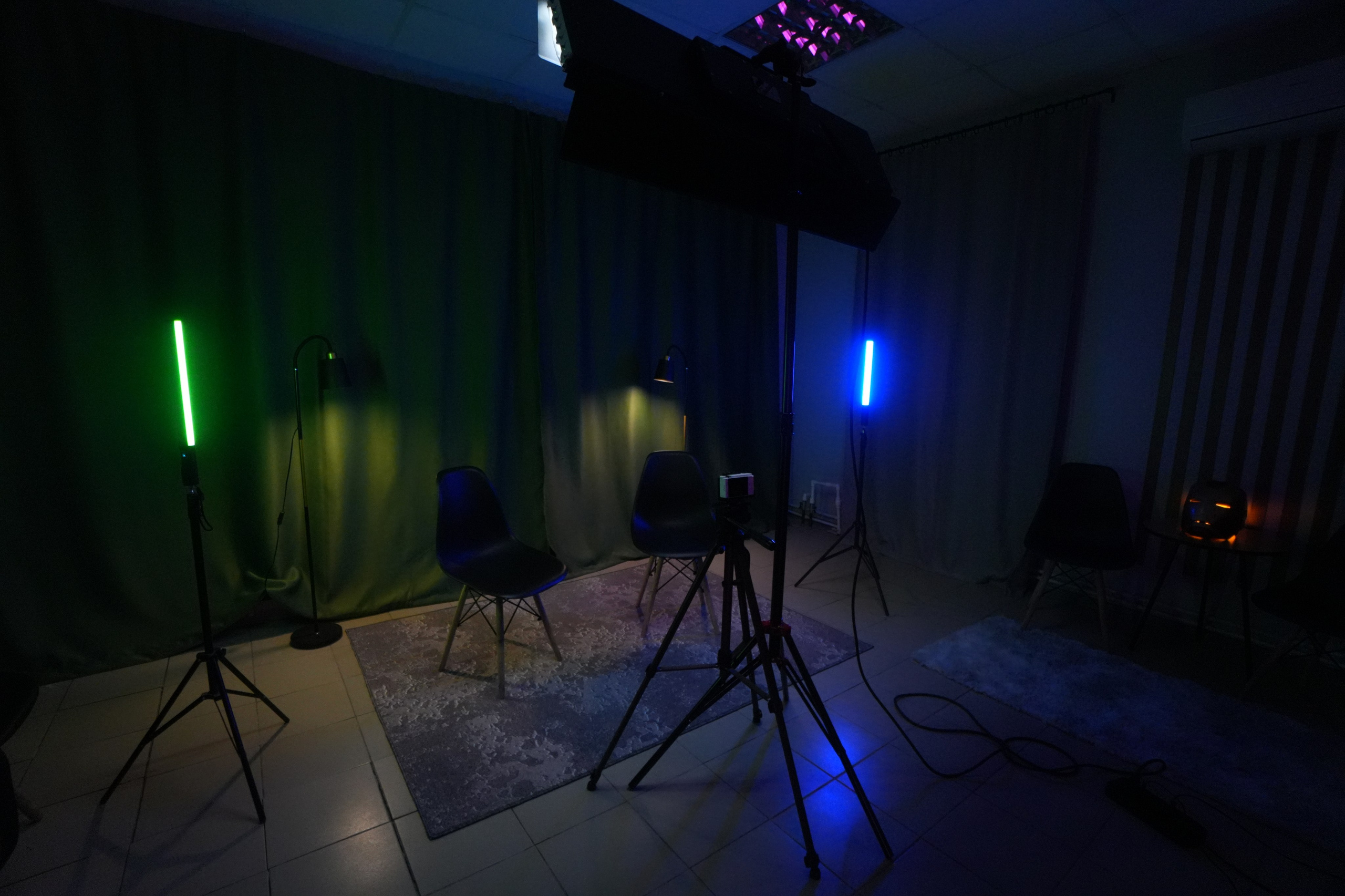 ЯрПодкаст — студия подкастов и видео в Ярославле.Создаём контент, который работает: подкасты, интервью, видео для брендов, блогеров и экспертов.🎧 Запись, монтаж, оформление под ключ.🖥 Современная студия, уютная атмосфера, качественный звук.👉 Забронируй студию — и пусть твой контент зазвучит профессионально.Теги:студия подкастов , видеостудия, контент-студия , подкасты Ярославль видеосъёмка Ярославль, запись подкаста, видеостудия в Ярославле, видеосъемка в ярославле, съемка reels в Ярославле, рилсмейкер в ярославле, запись видеокурса в ярославле