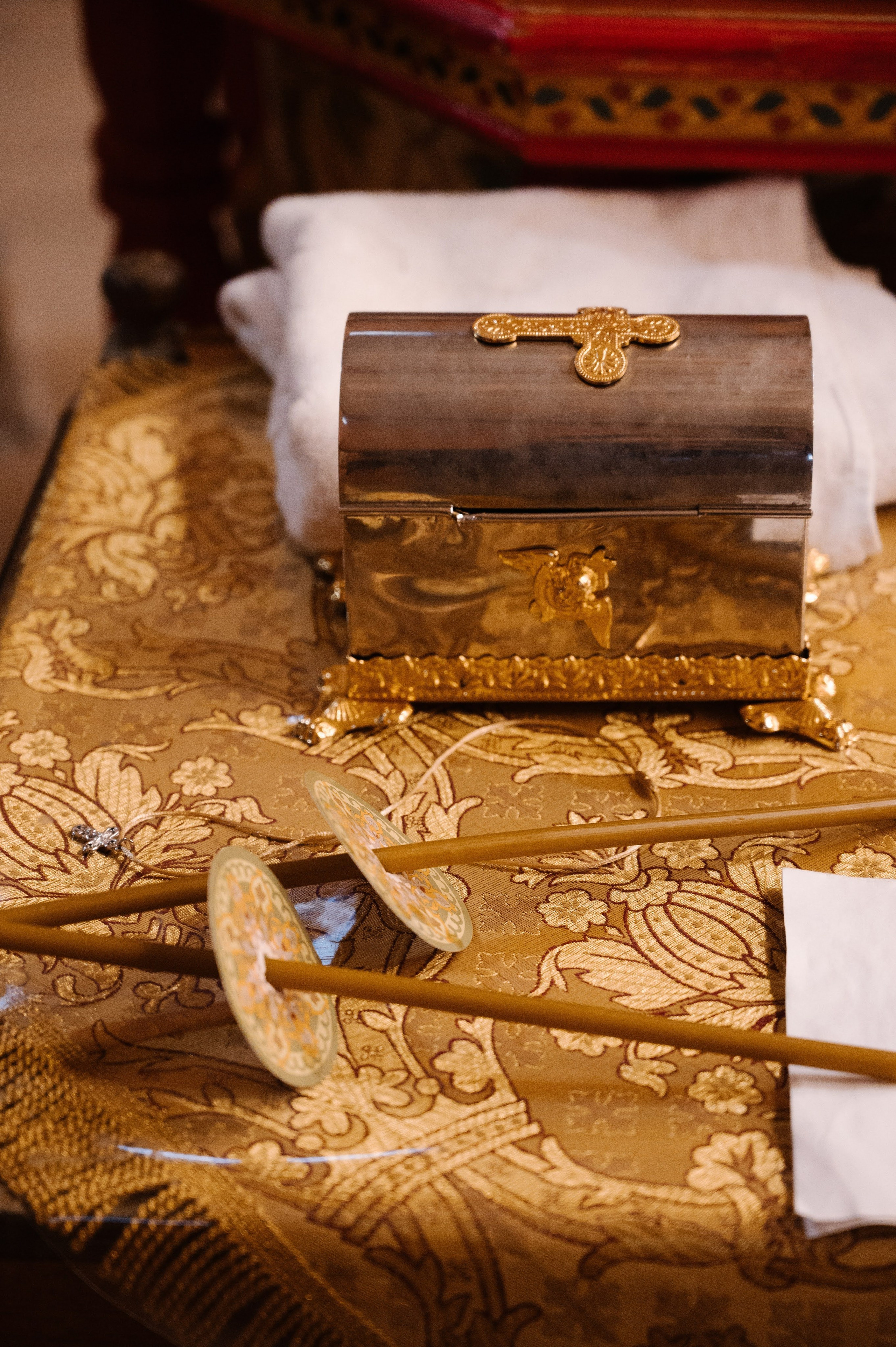 Фотосъёмка крещения в Санкт-Петербурге — Маргарита Иванова, фотограф. Профессиональный фотограф беременности в СПБ. Стильные фотосессии беременности в стиле минимализм и классическая фотография