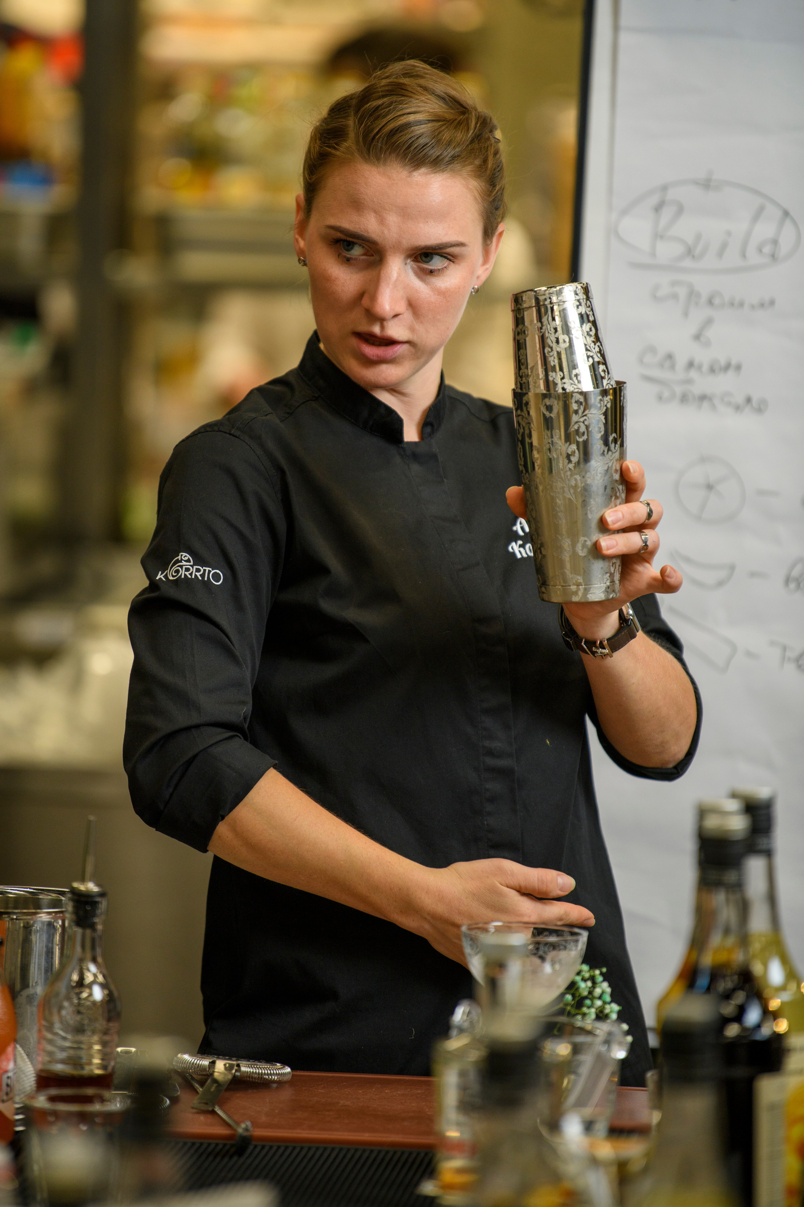 Бар — моя сцена: история Алены Кошелевой. Создание обучающих видеороликов Puponin Production