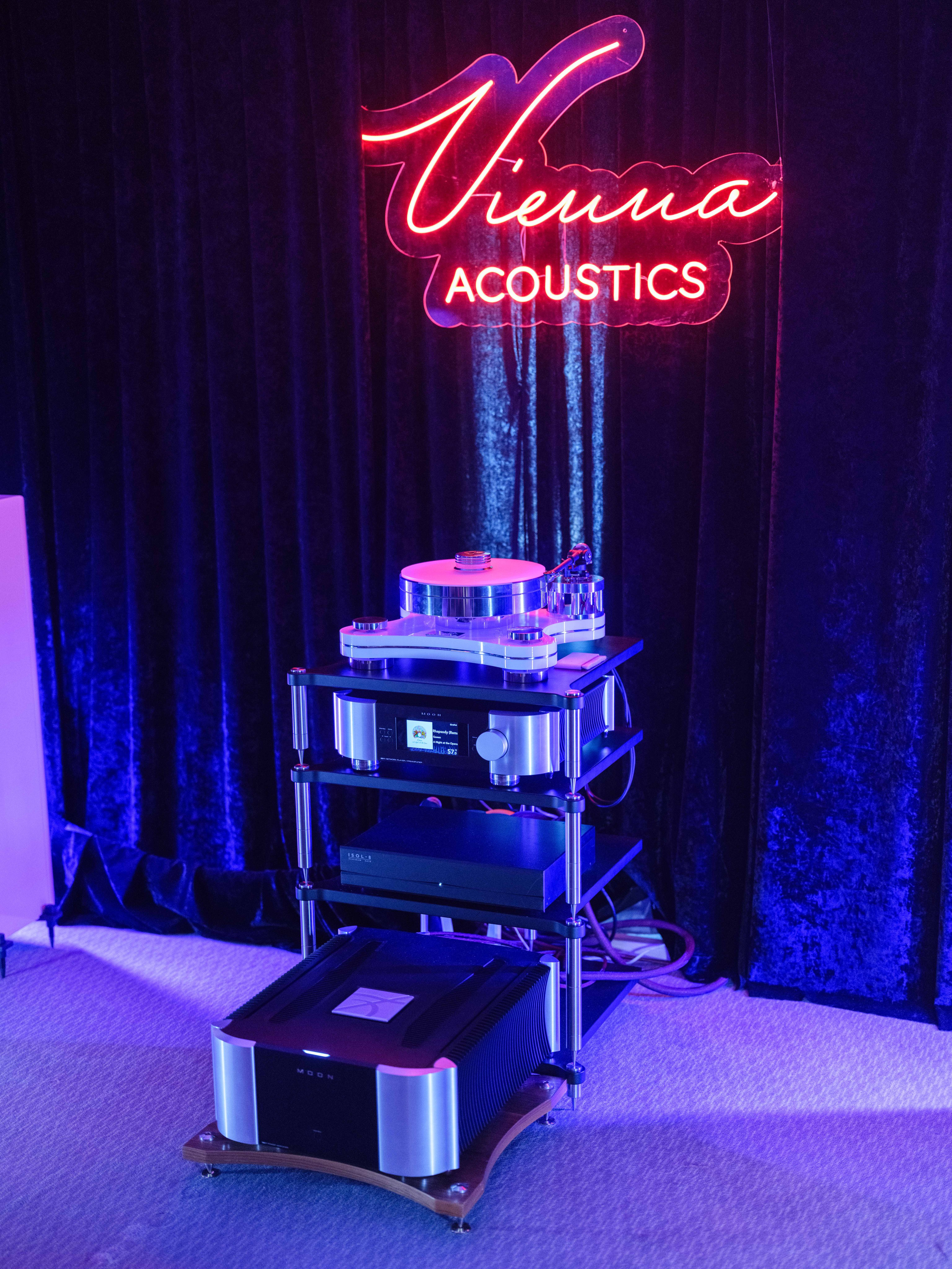 Hi-Fi & High End Show Санкт-Петербург. Фотограф Балаев Михаил