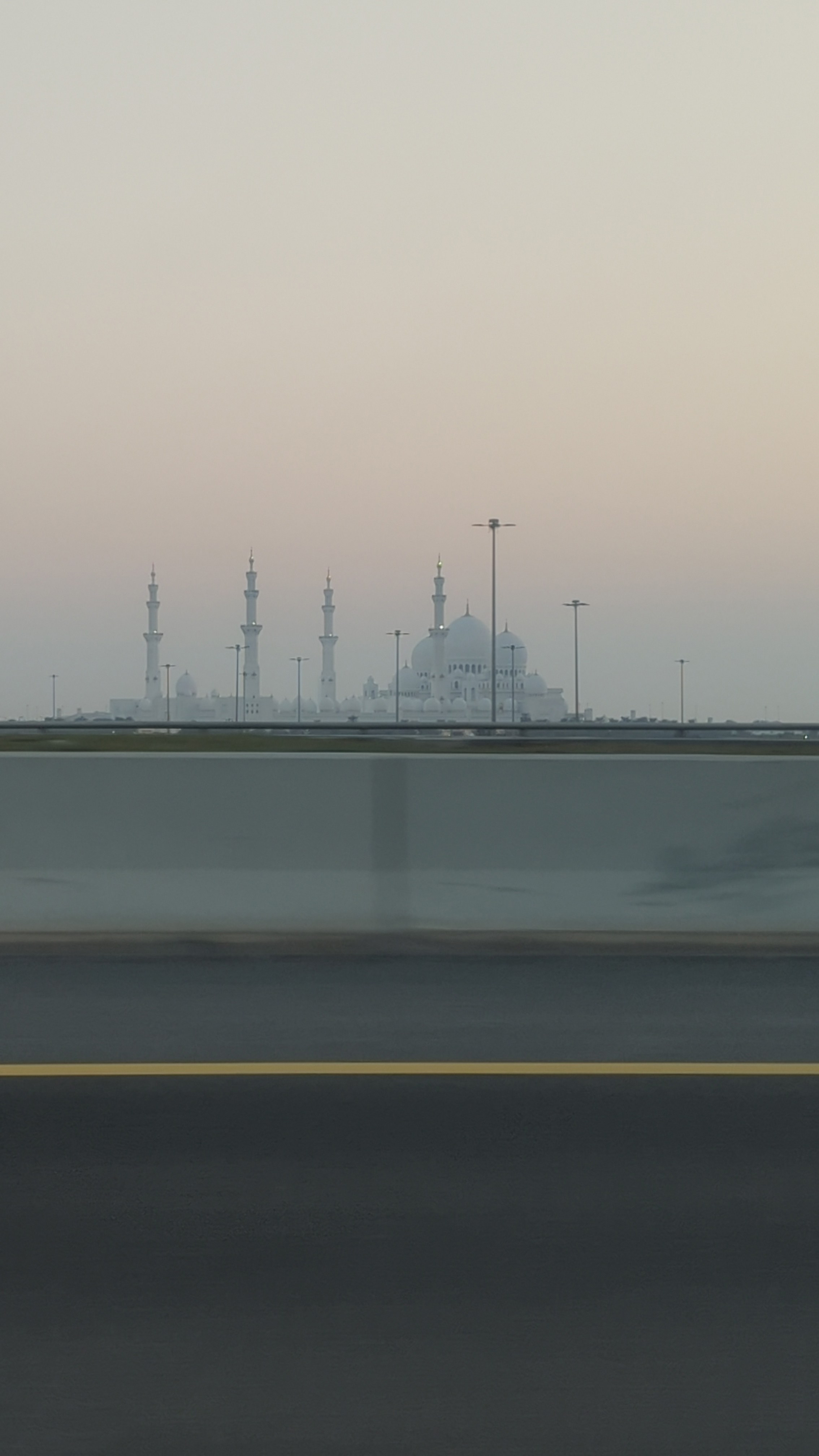 Архитектура и городские ритмы. Любовь Каширская — фотограф для малого бизнеса и специалистов