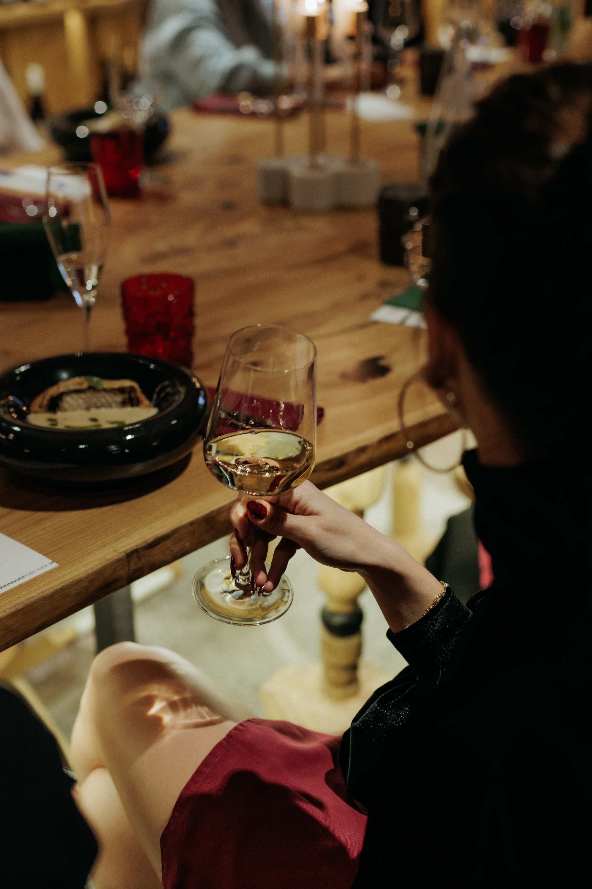 MAIN WINE x DPTRADE. СВОИ. ФОТООТЧЕТЫ-СОБЫТИЯ-МЕСТА