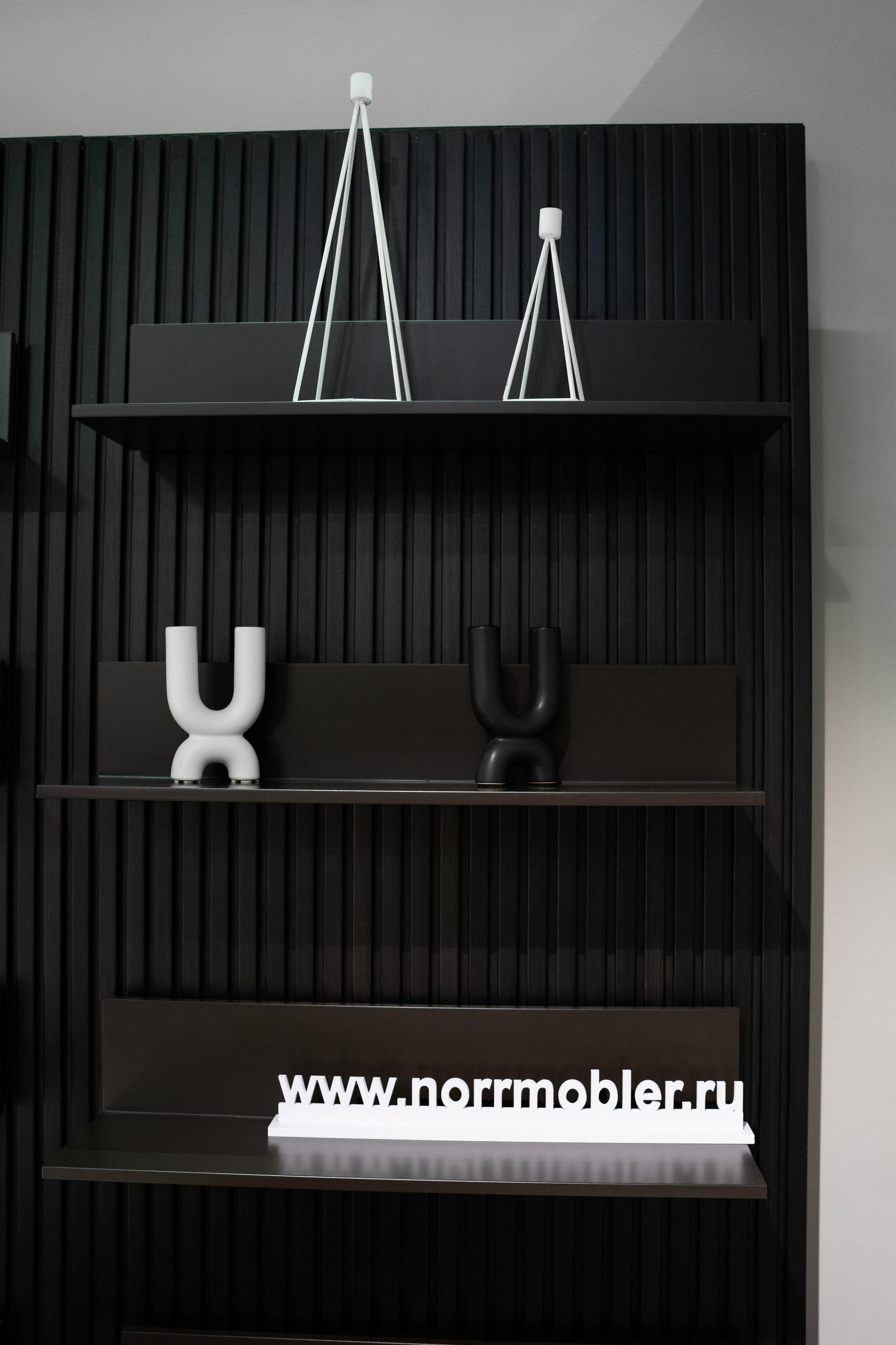 Разработка логотипа, фирменного стиля, создание коллекции мебели и предметов декора, дизайн-проект шоурумов с нуля