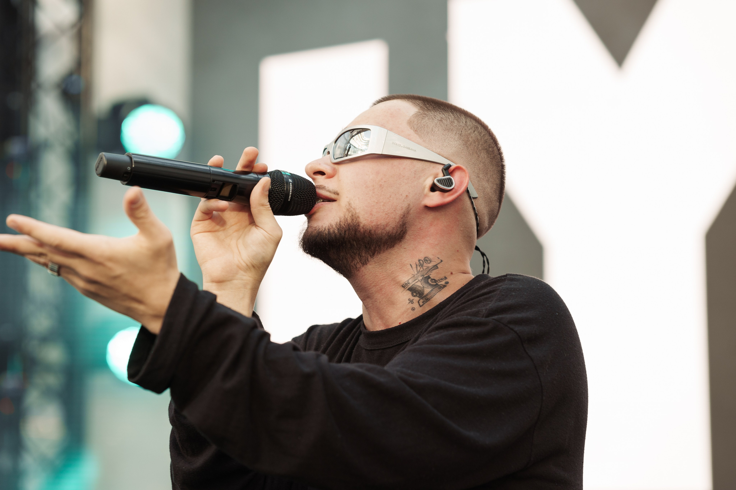 ЛЦТ ФЕСТ 2024 в арт кластере Ломоносов. Свадебные фотосессии в Москве. Фотограф Сергей Ржевский