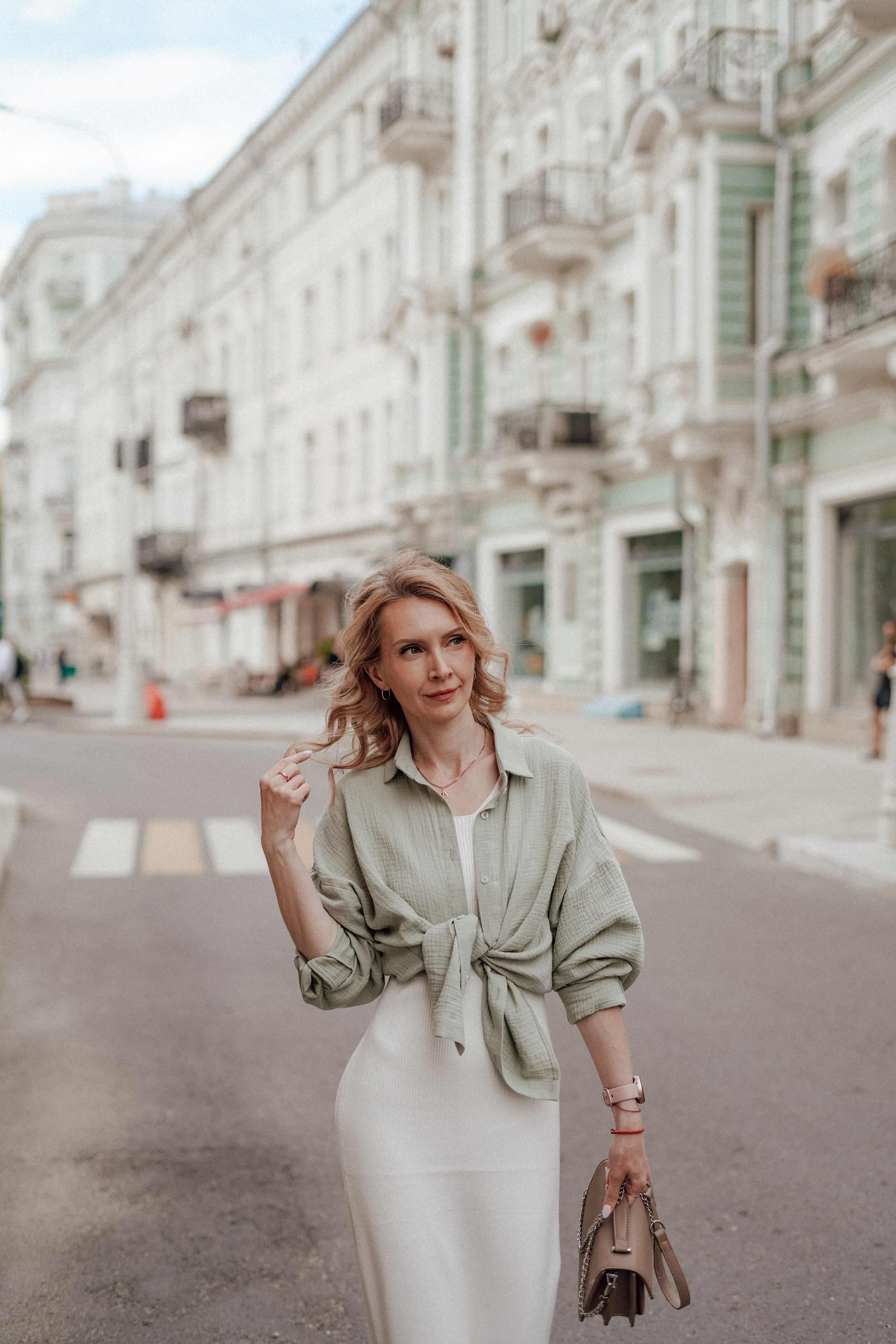 Арина на Чистых Прудах. Фотограф в Сочи и Абхазии | Фототуры | September Air