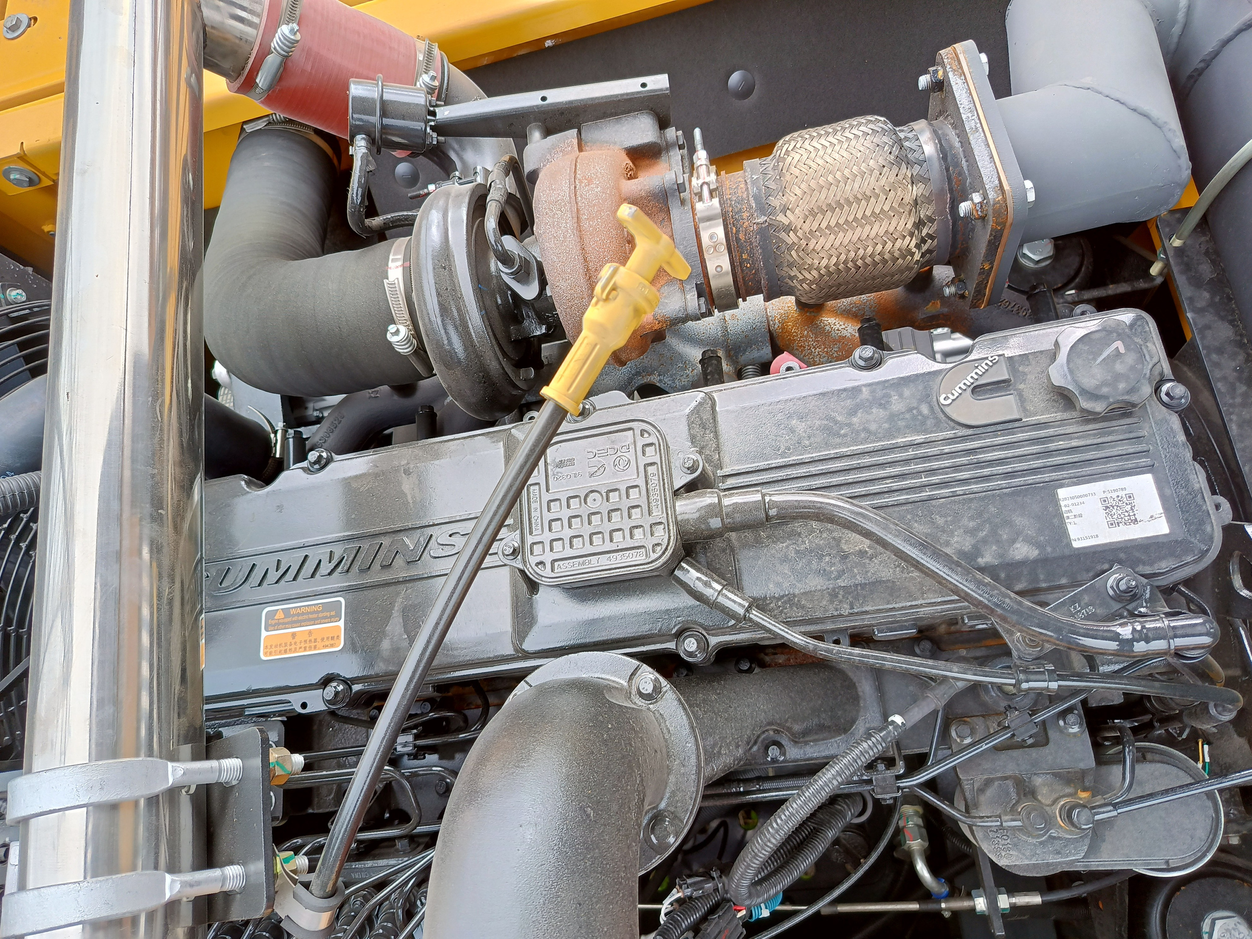 Фото гус. экс. Beezone В330EW. Продажа и обслуживание грузовой техники и спецтехники в г. Новосибирск компания СТИ