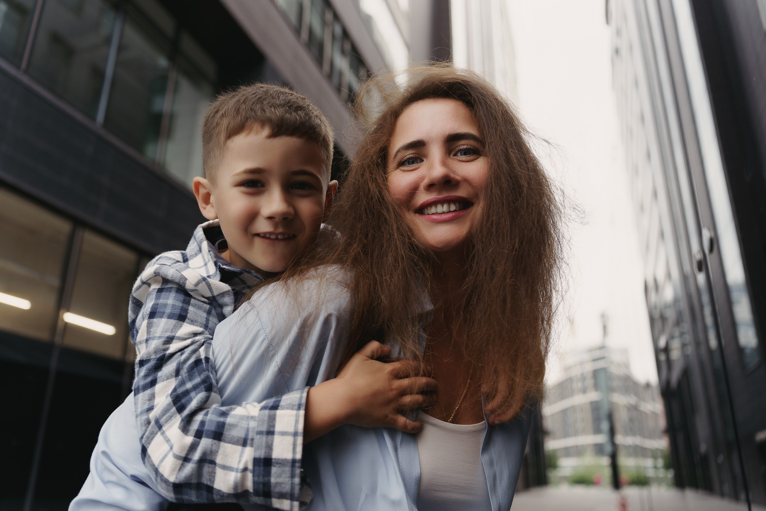 Семейная фотография. Мама и сын