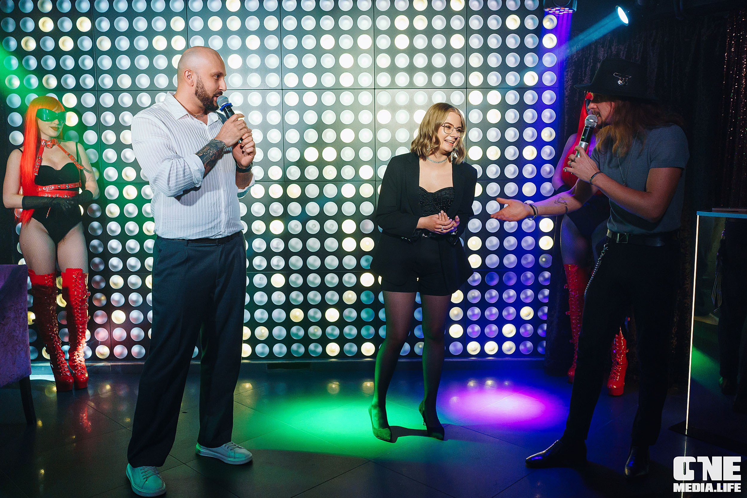 Фоторепортаж из караоке-клуба Эйфория. One Media Life: фоторепортажи, фотоотчеты с мероприятий и заведений