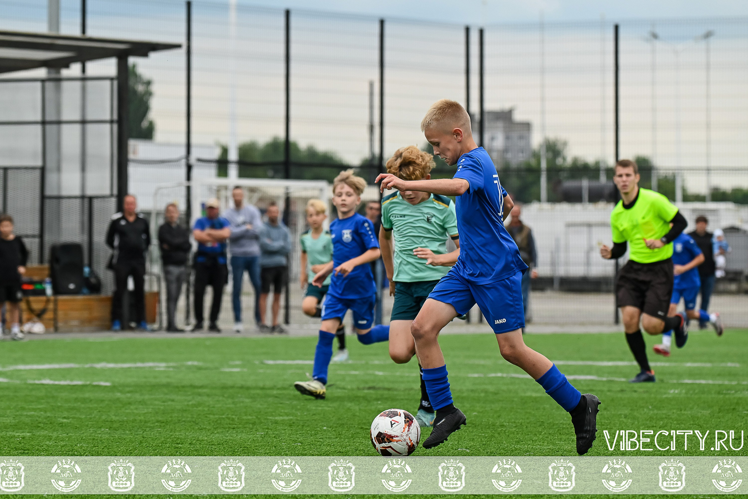 Калининградская Детская Футбольная Лига. VIBECITY.RU Вайб Сити Ру Фоторепортажи Фотоотчеты Калининград