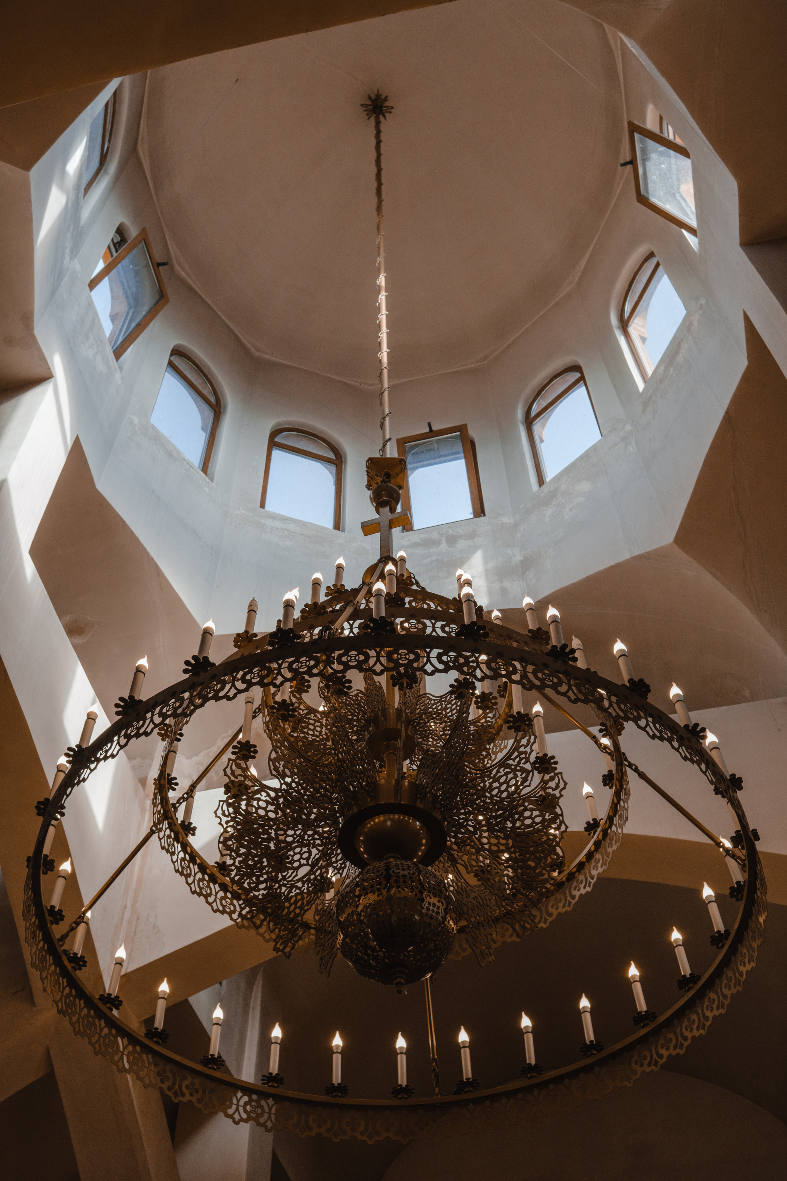 Ваш фотограф на крестины. Профессиональная фотосъемка крещения. Свадебный фотограф в Абхазии, Сухум, Гагра, Сочи