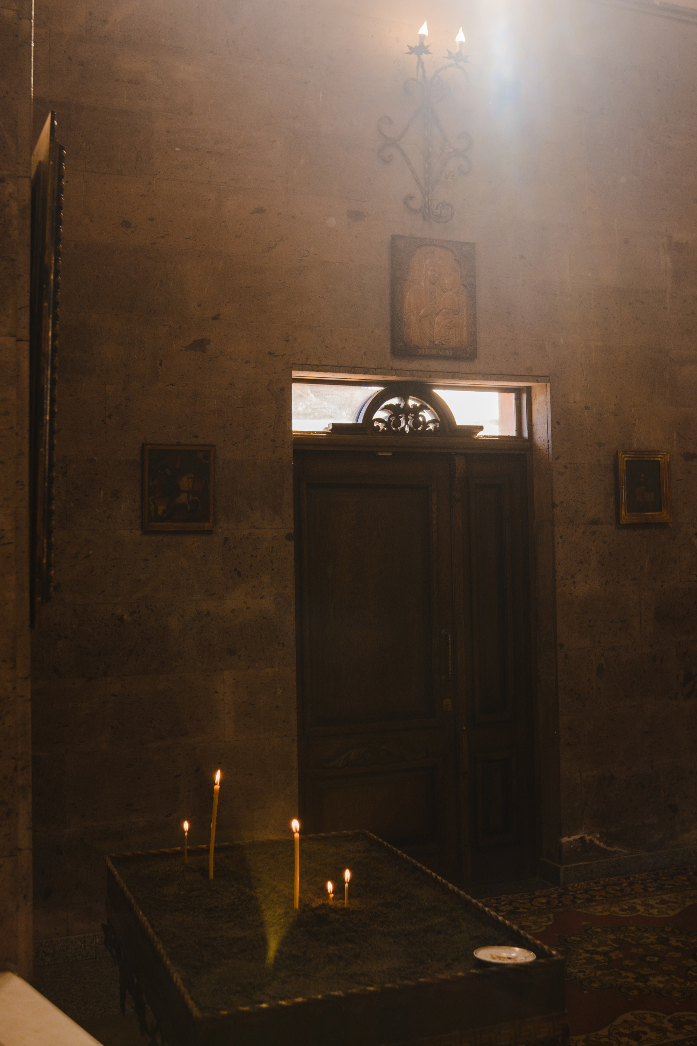 Ваш фотограф на крестины. Профессиональная фотосъемка крещения. Свадебный фотограф в Абхазии, Сухум, Гагра, Сочи