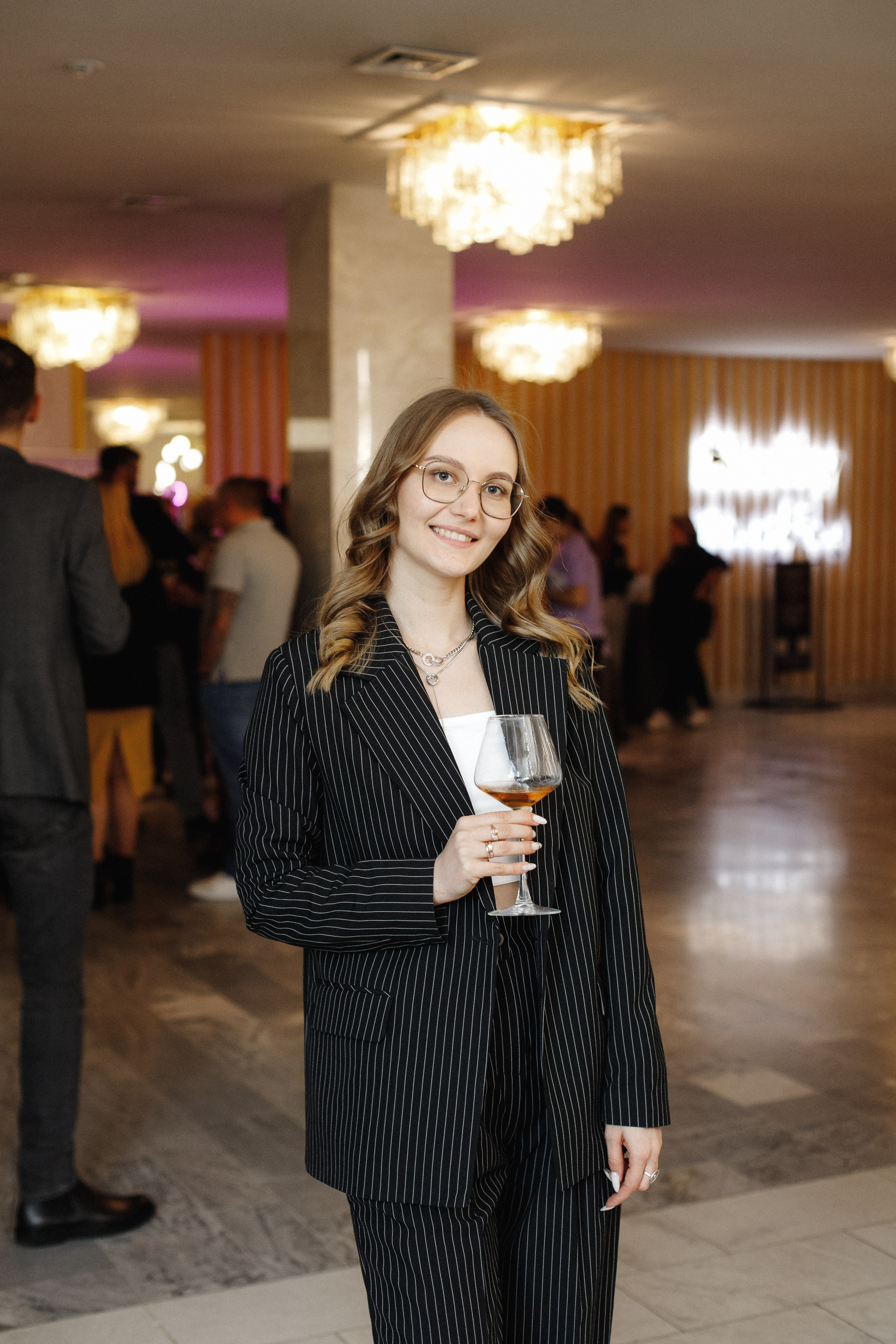 ФЕСТИВАЛЬ ИГРИСТЫХ ВИН. СВОИ. ФОТООТЧЕТЫ-СОБЫТИЯ-МЕСТА