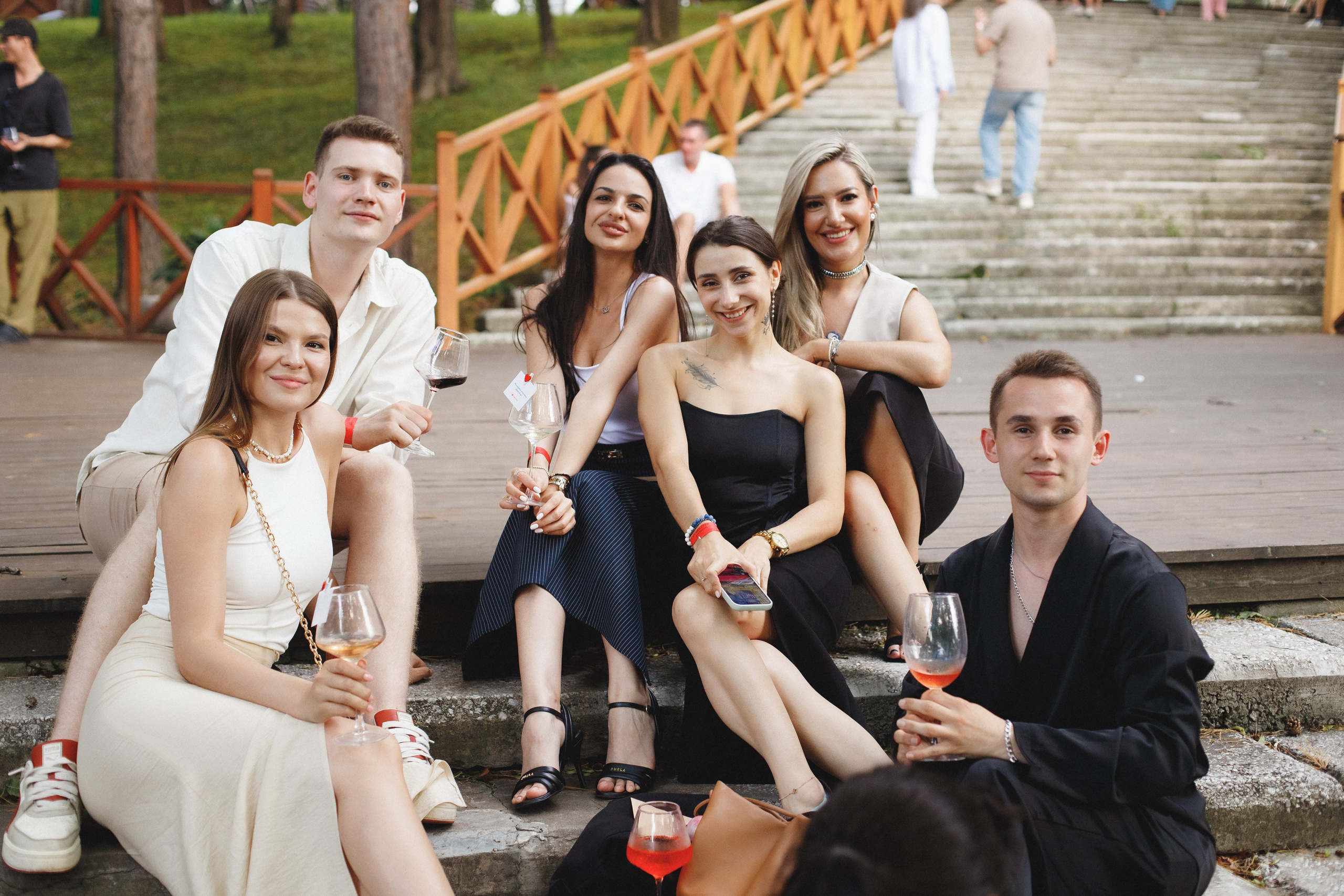 ФЕСТИВАЛЬ РОССИЙСКОГО ВИНА. СВОИ. ФОТООТЧЕТЫ-СОБЫТИЯ-МЕСТА