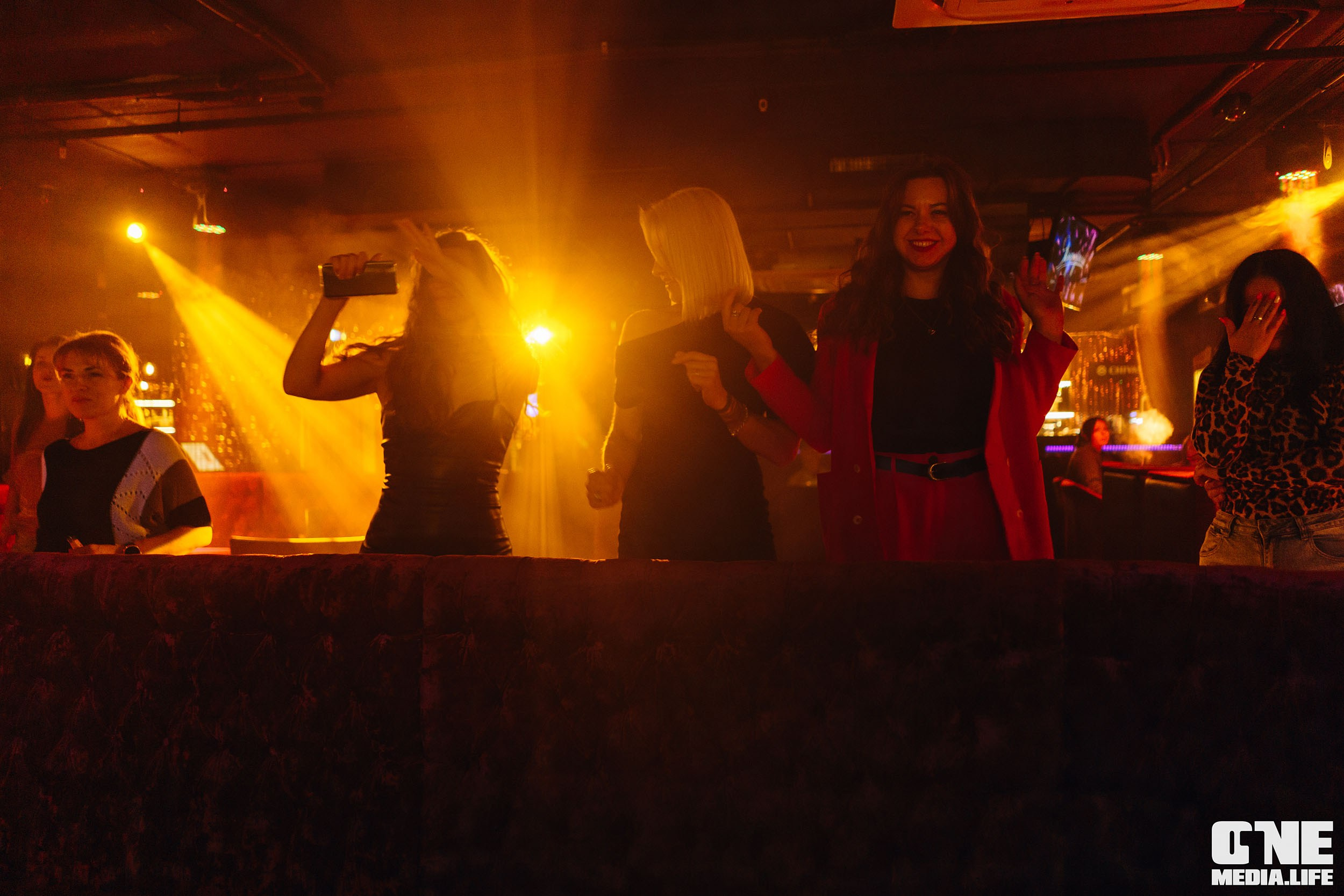 Фоторепортаж из караоке-клуба Эйфория. One Media Life: фоторепортажи, фотоотчеты с мероприятий и заведений