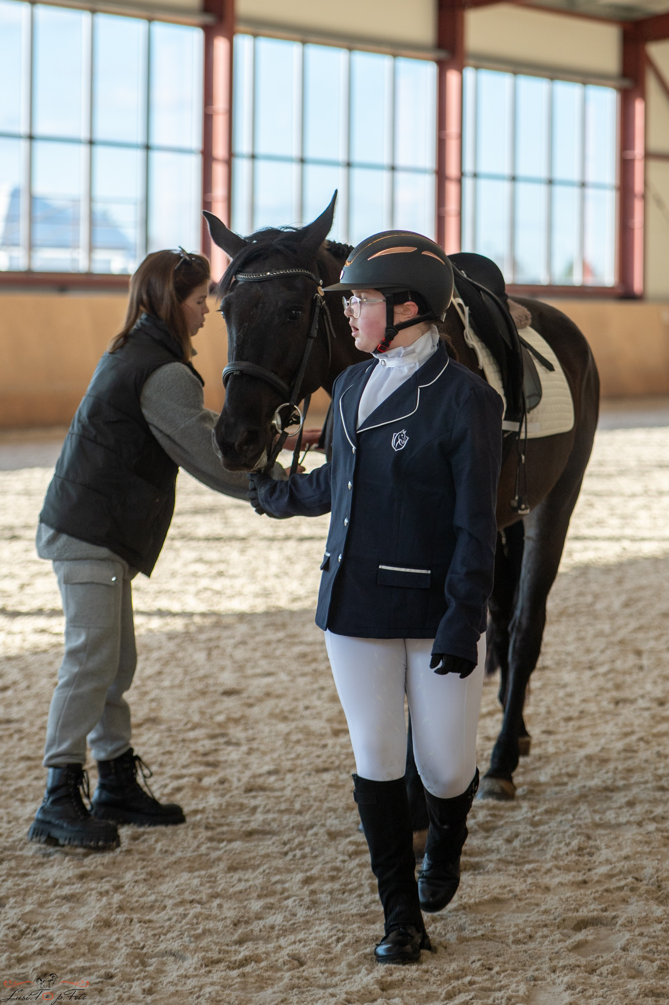 Эквипарк 6 этап Кубка Клубов. Конный и фотограф с животными в Твери Топталова Люся