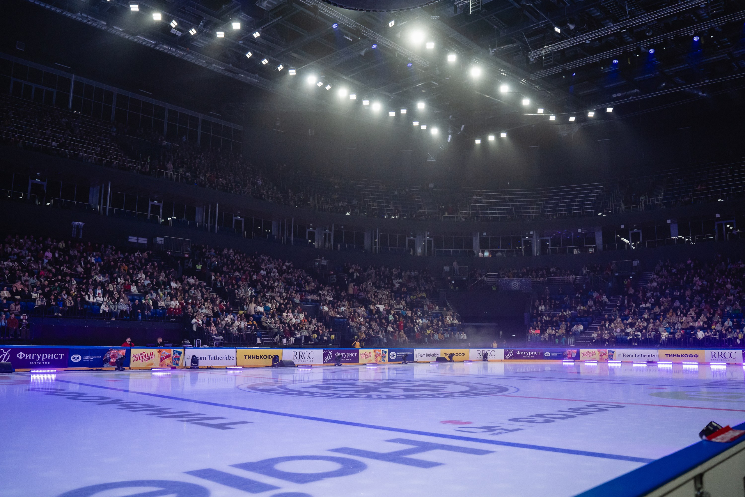 Шоу «Чемпионы на льду» в Новосибирске. Воробьева Ксения — Спортивный и танцевальный фотограф Новосибирск