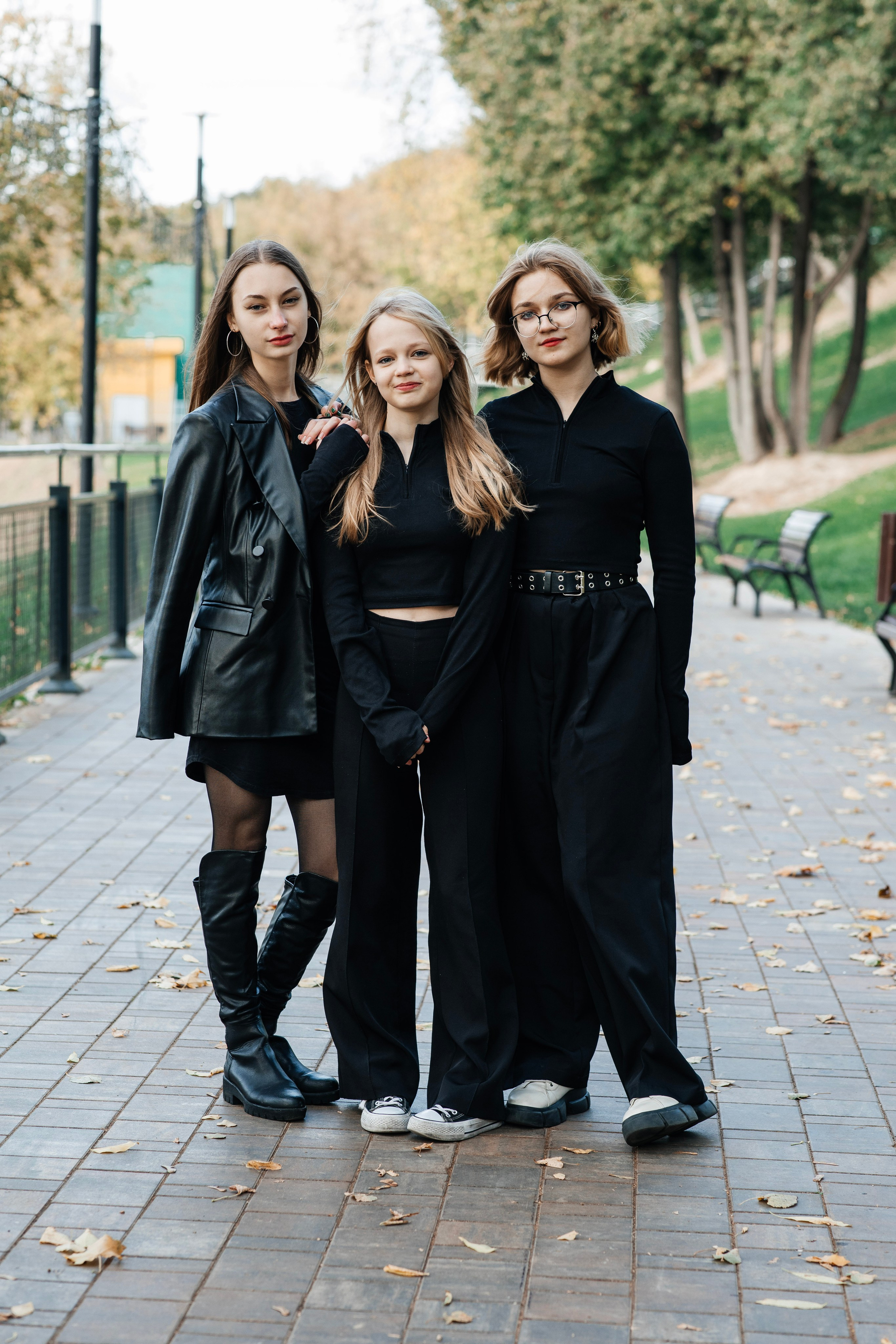 Фотосессия для выпускного альбома в парке Им. Талалихина. Выпускные альбомы в Подольске Москве и МО