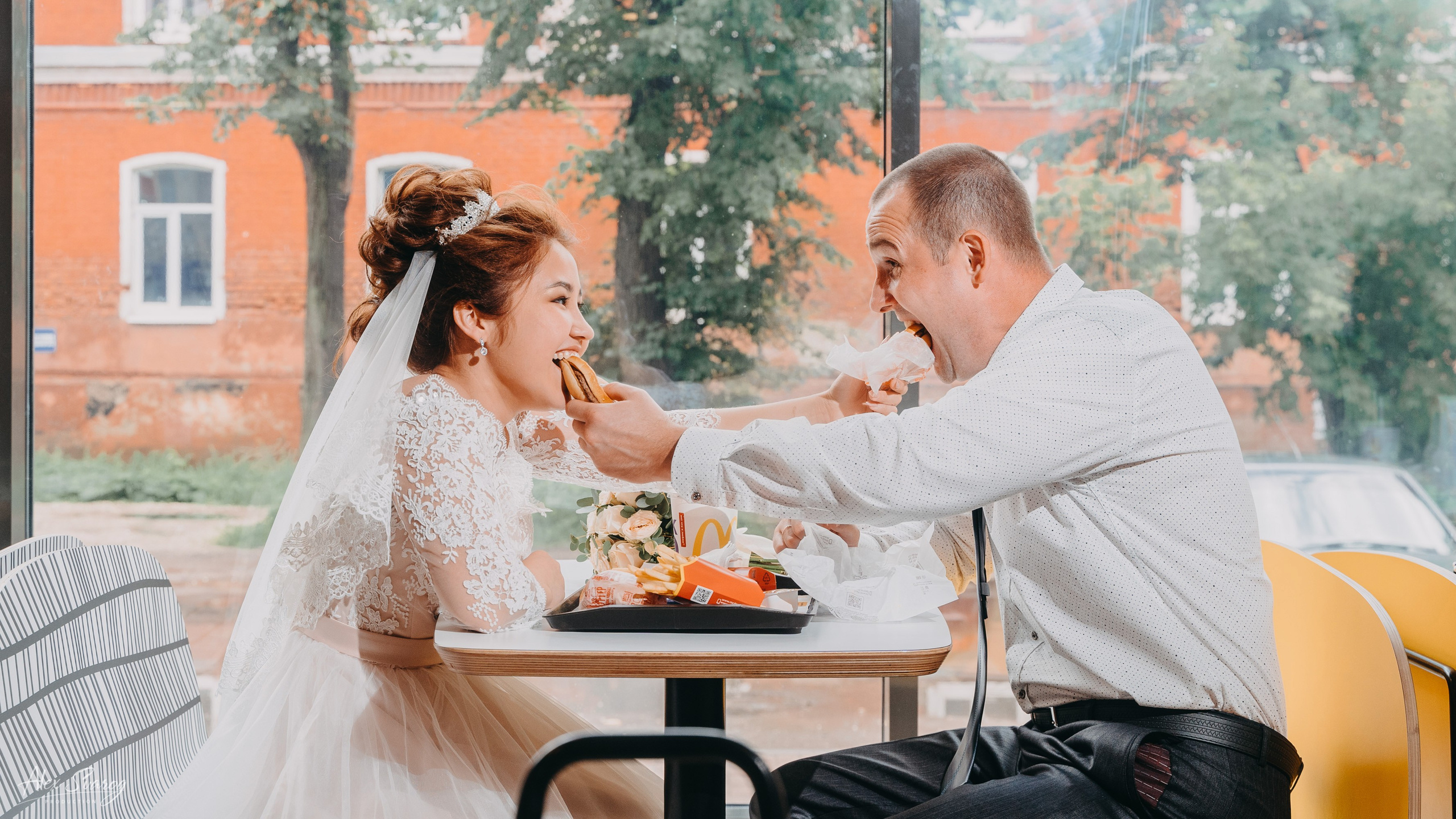 Свадебный фотограф Алексей Сварог/Профессиональная съемка вашего праздника. Свадебный и репортажный фотограф-видеограф Москва и Московская область