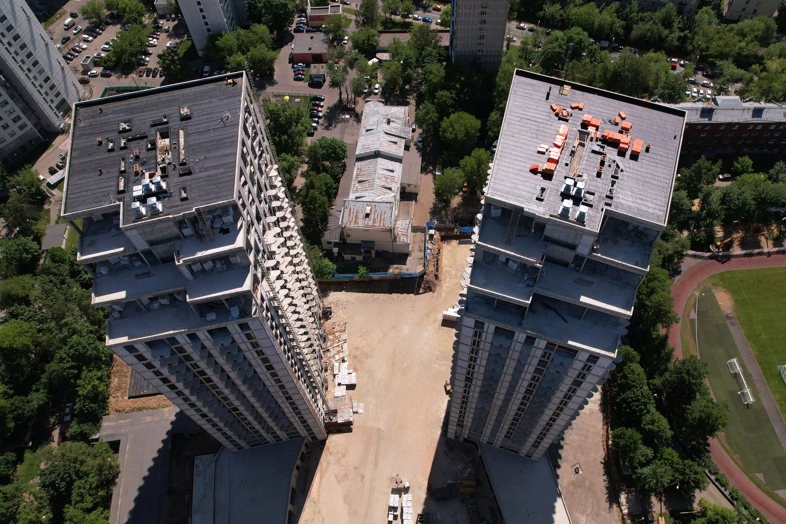 Архитектура и недвижимость. Ход строительства. Съемка с дрона. Профессиональное решение для частных лиц и бизнеса