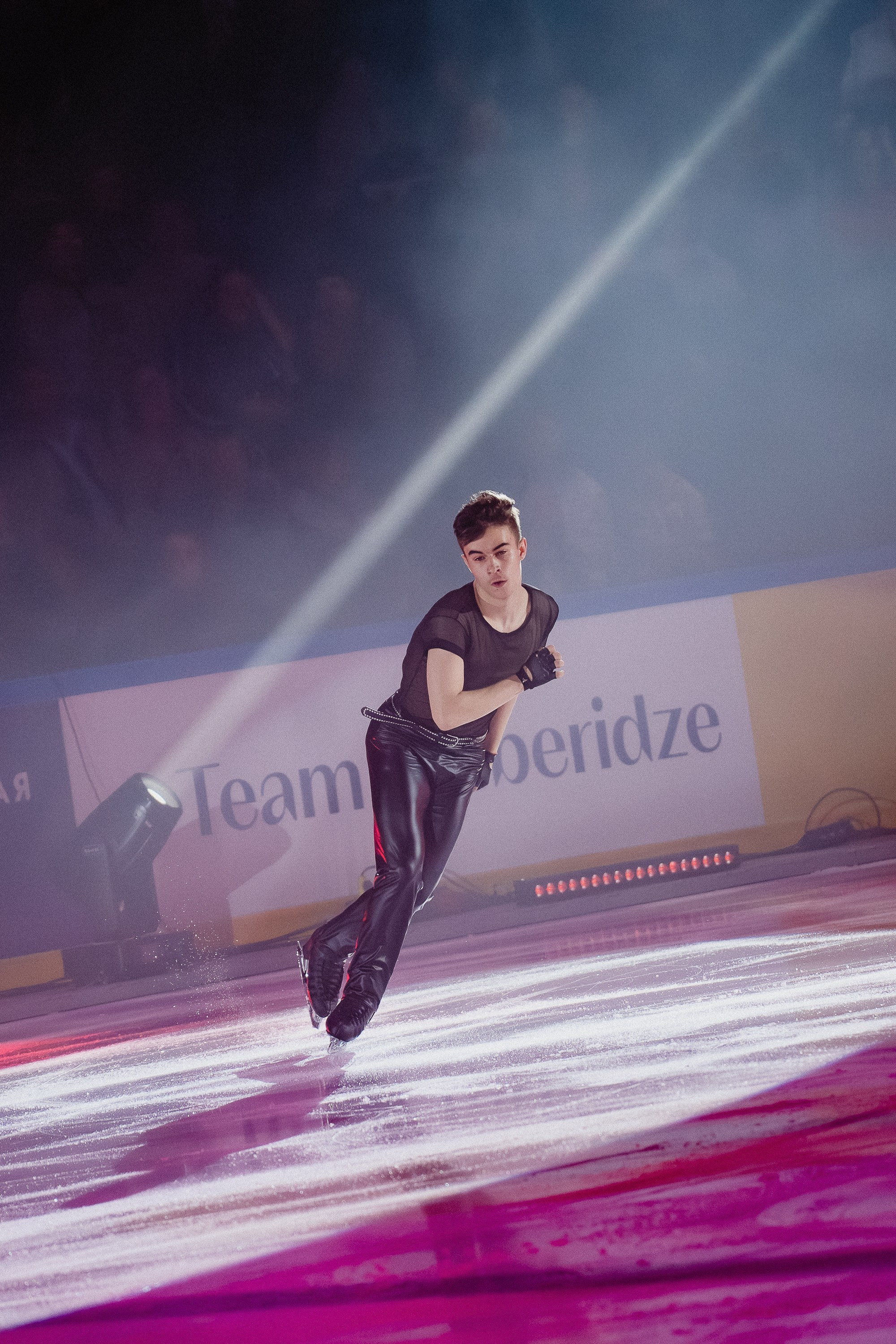 Шоу Этери Тутберидзе в Новосибирске. Воробьева Ксения — Спортивный и танцевальный фотограф Новосибирск
