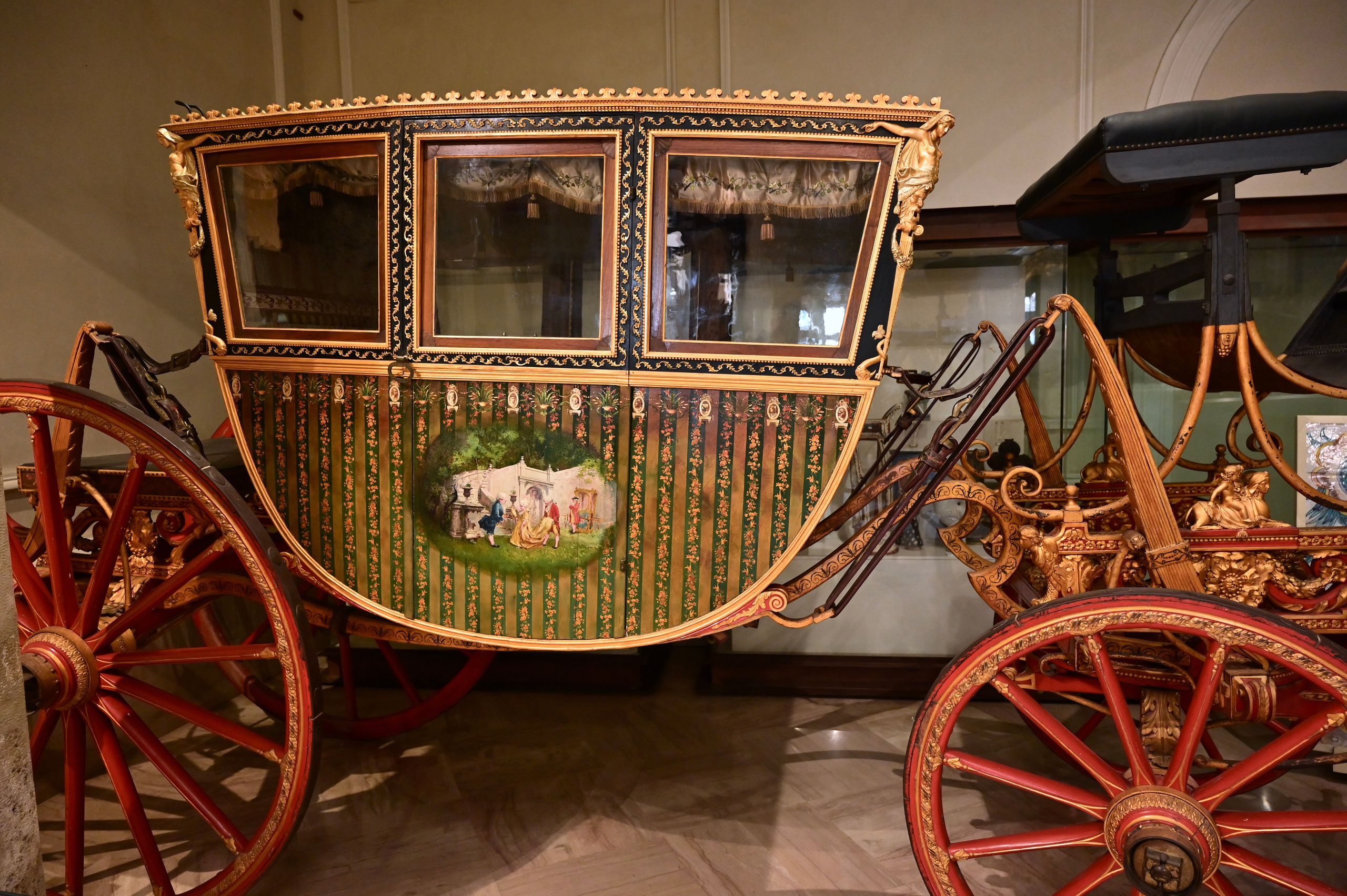 Музей фарфора/Дворец маркиза Дос Агуас (с патио и парадными залами). Гид и фотограф в Валенсии Новиков Михаил