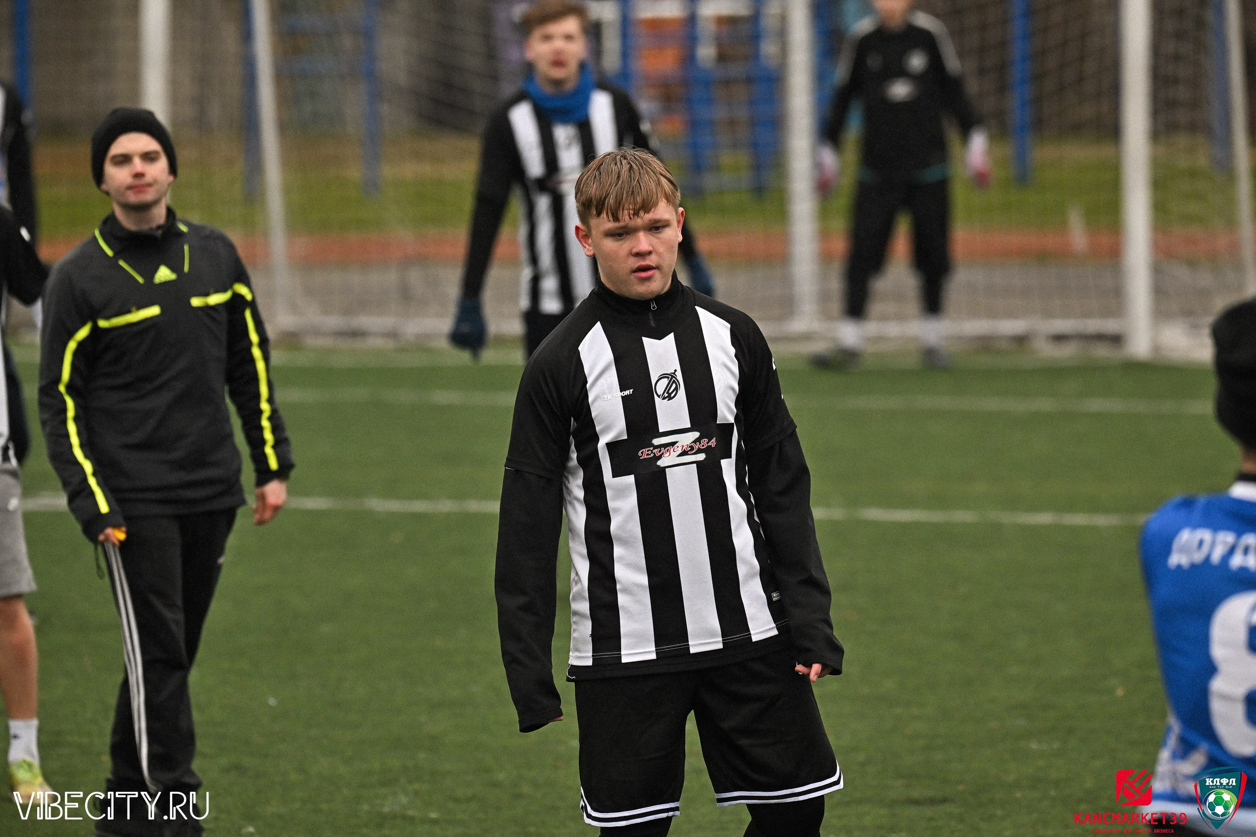 XX ЧЕМПИОНАТ КАЛИНИНГРАДСКОЙ ЛФЛ КАНЦМАРКЕТ39 сезона 2024–2025 гг. VIBECITY.RU Вайб Сити Ру Фоторепортажи Фотоотчеты Калининград