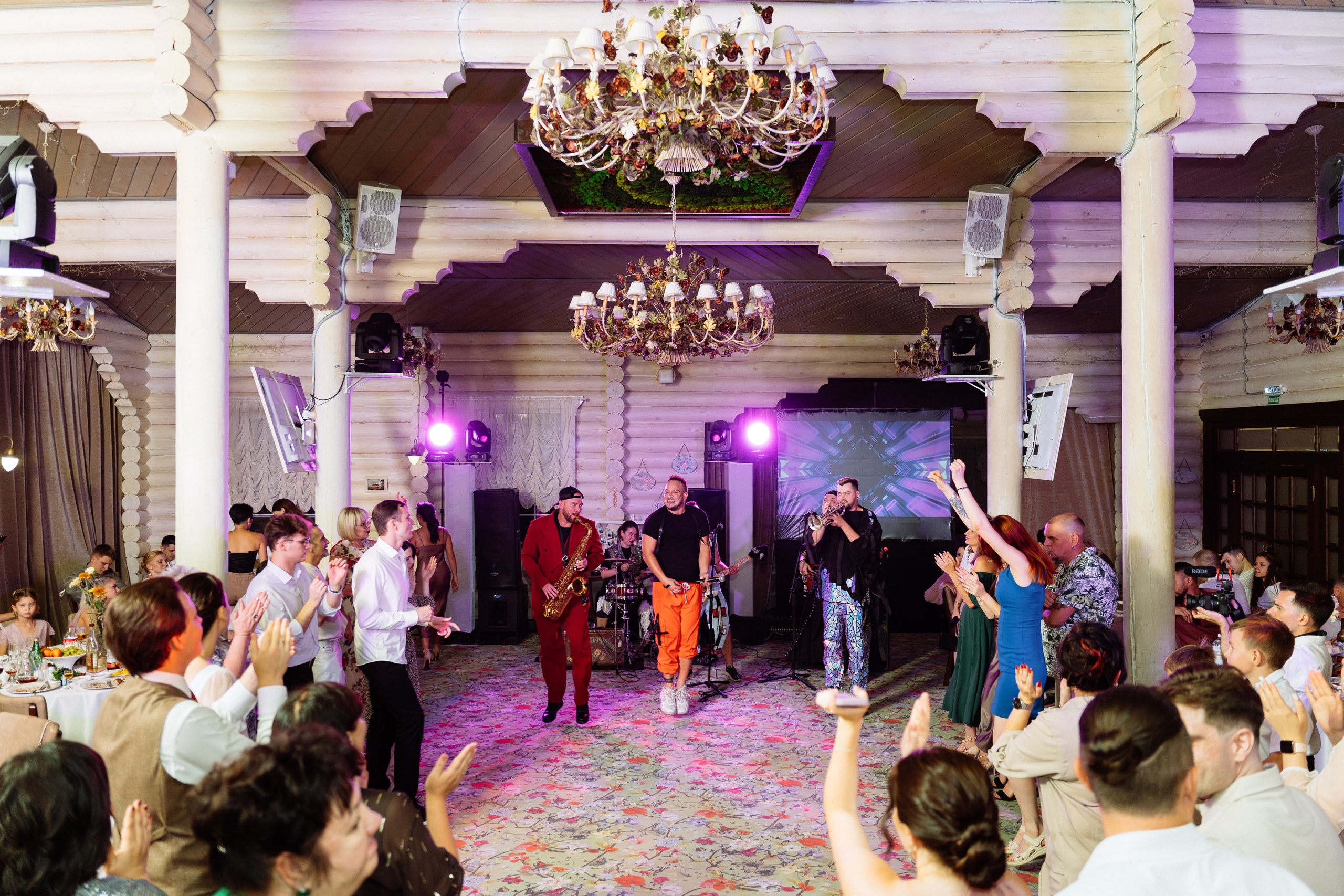 Свадьба Олега и Виктории в клубе «Ближняя дача»