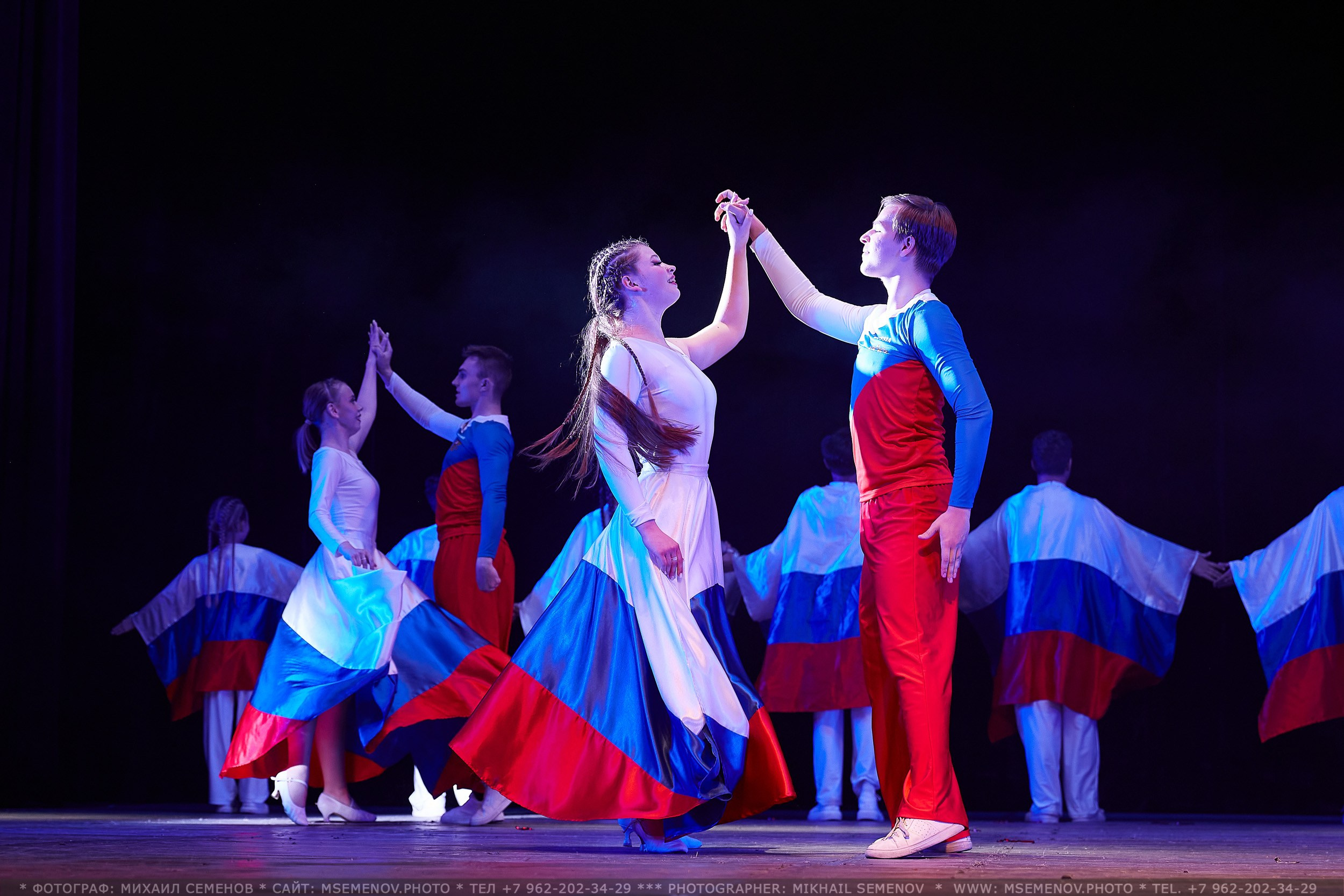 АНОНС фоторепортажа «Танцуй вопреки…» Танцевальный клуб «Априори». Фотограф, фотопроекты Михаила Семенова в Ярославле. Фотошкола