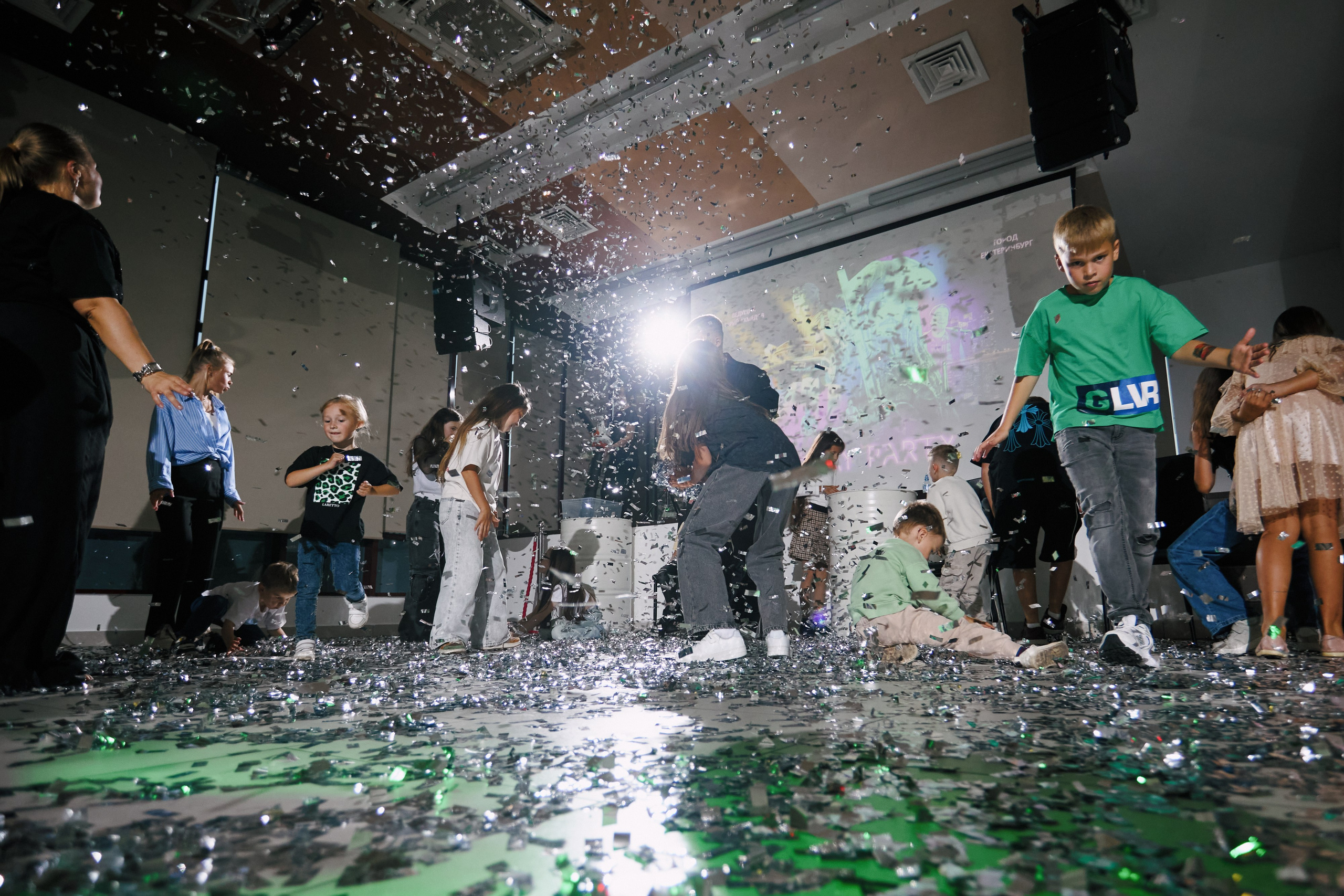 Play Party. Юрий Ахмедов