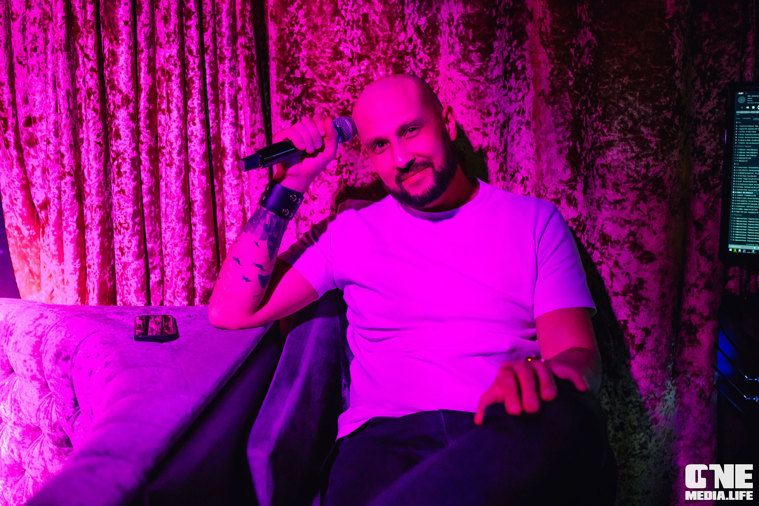 Фотоотчет из караоке-клуба Эйфория. One Media Life: фоторепортажи, фотоотчеты с мероприятий и заведений