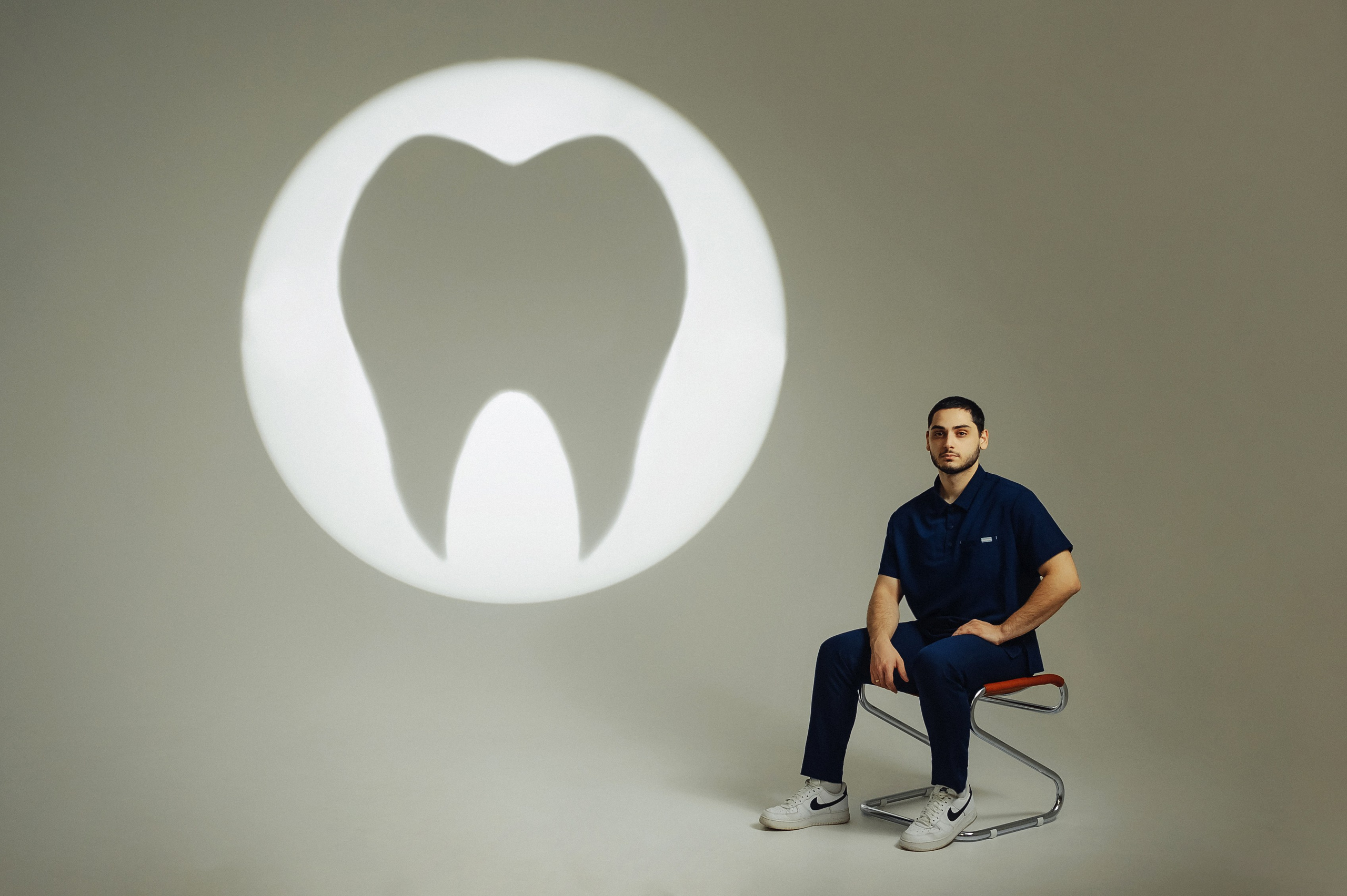 Александрос Хроидис. Съемка для стоматолога. Фотограф в Екатеринбурге Артём Зайнетдинов