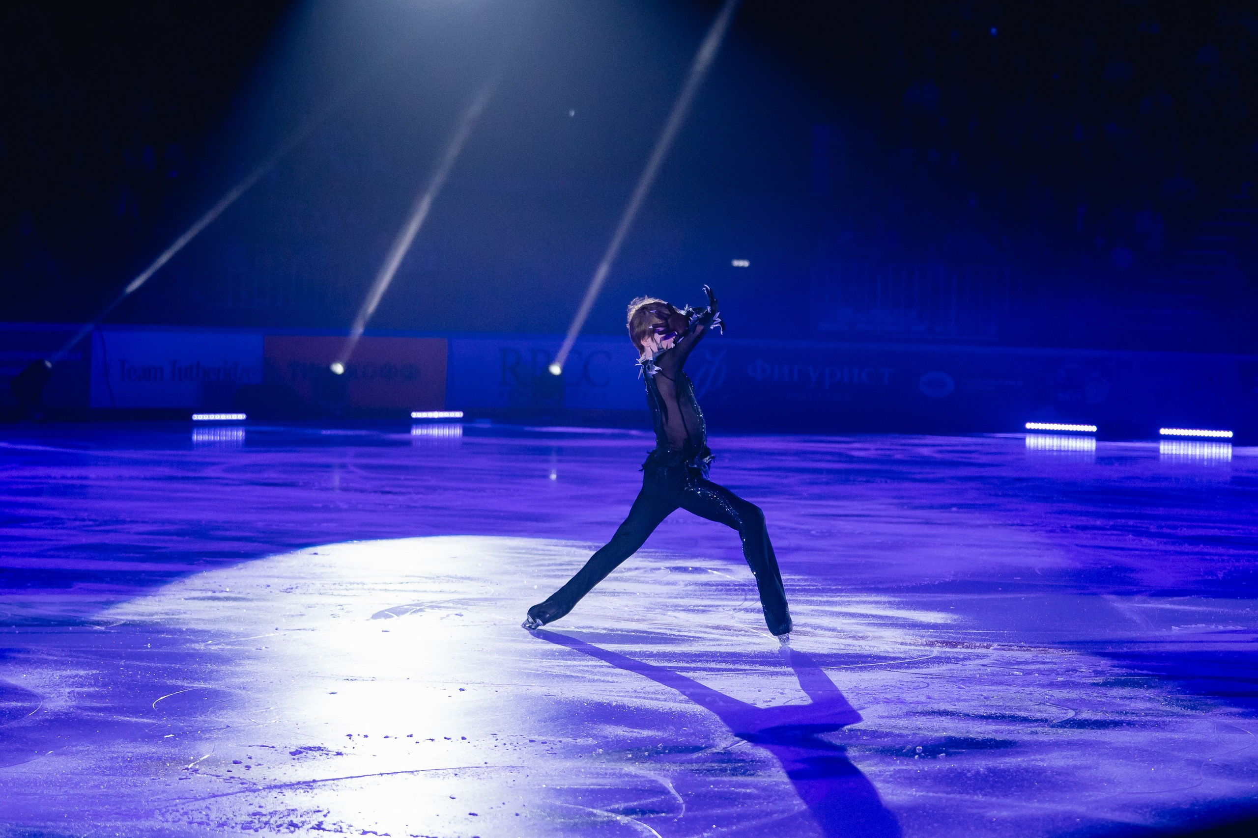 Шоу «Чемпионы на льду» в Новосибирске. Воробьева Ксения — Спортивный и танцевальный фотограф Новосибирск