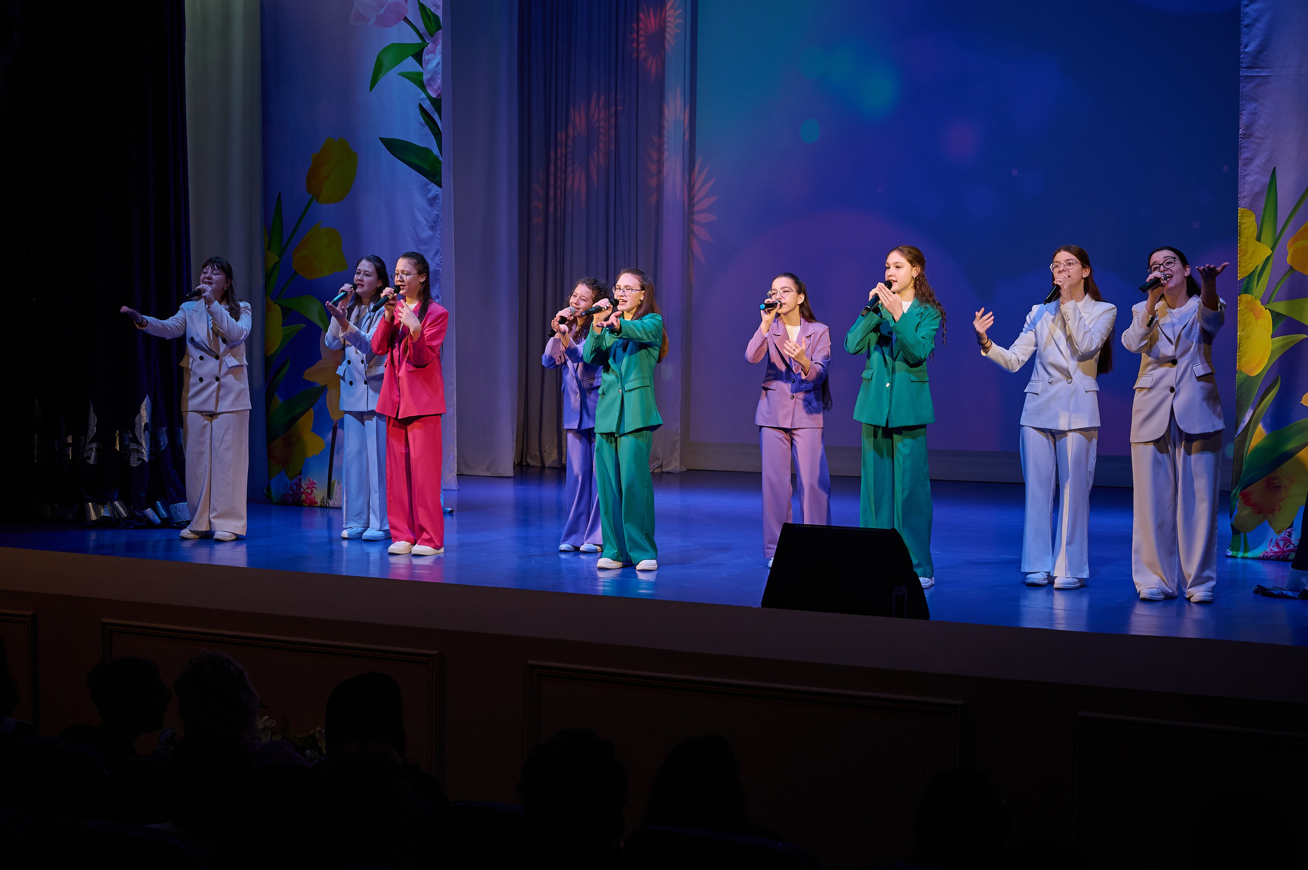 8 марта Марьина роща. Жизнь курорта Кабардинка в фотографиях