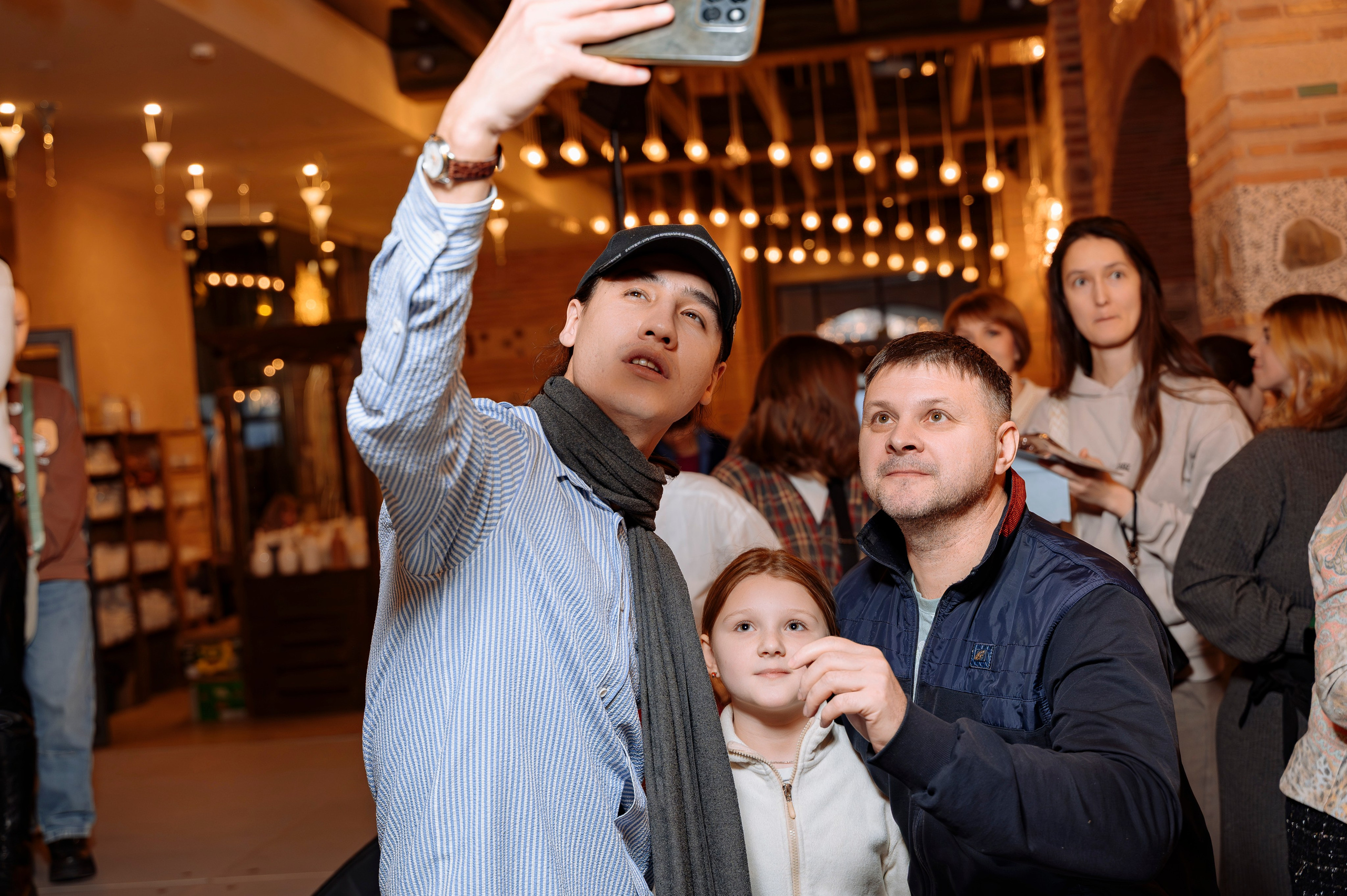 ФАН встреча участников проекта FACTOR.BY: Ибрагима Карасова и Шамхала Хачатуряна. Фотограф Беларусь — Ольга Шаповалова (Жардецкая)