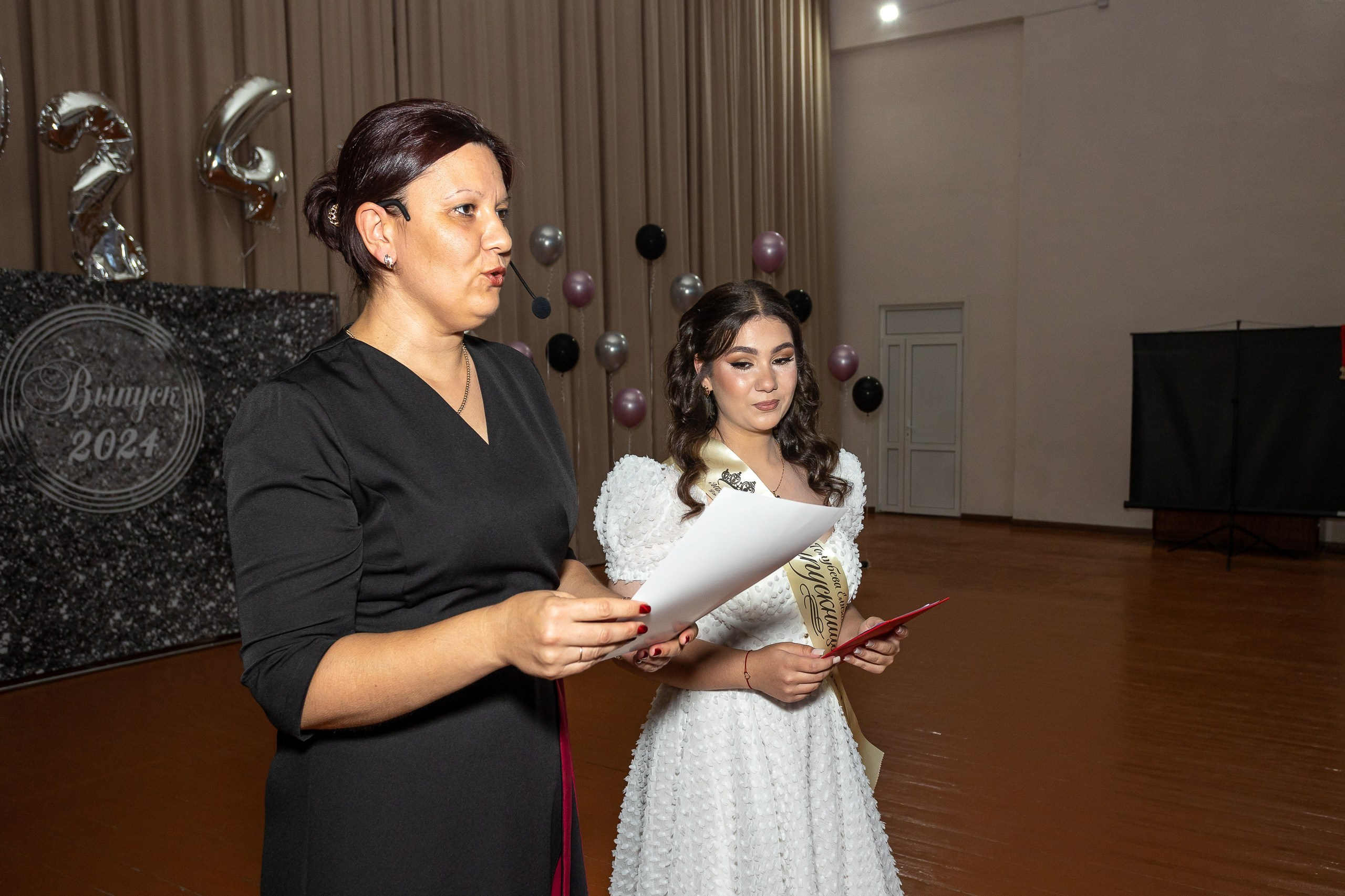 Вручение аттестата 2024 г. Выпускные альбомы Майкоп, Краснодар Елена Золотарева