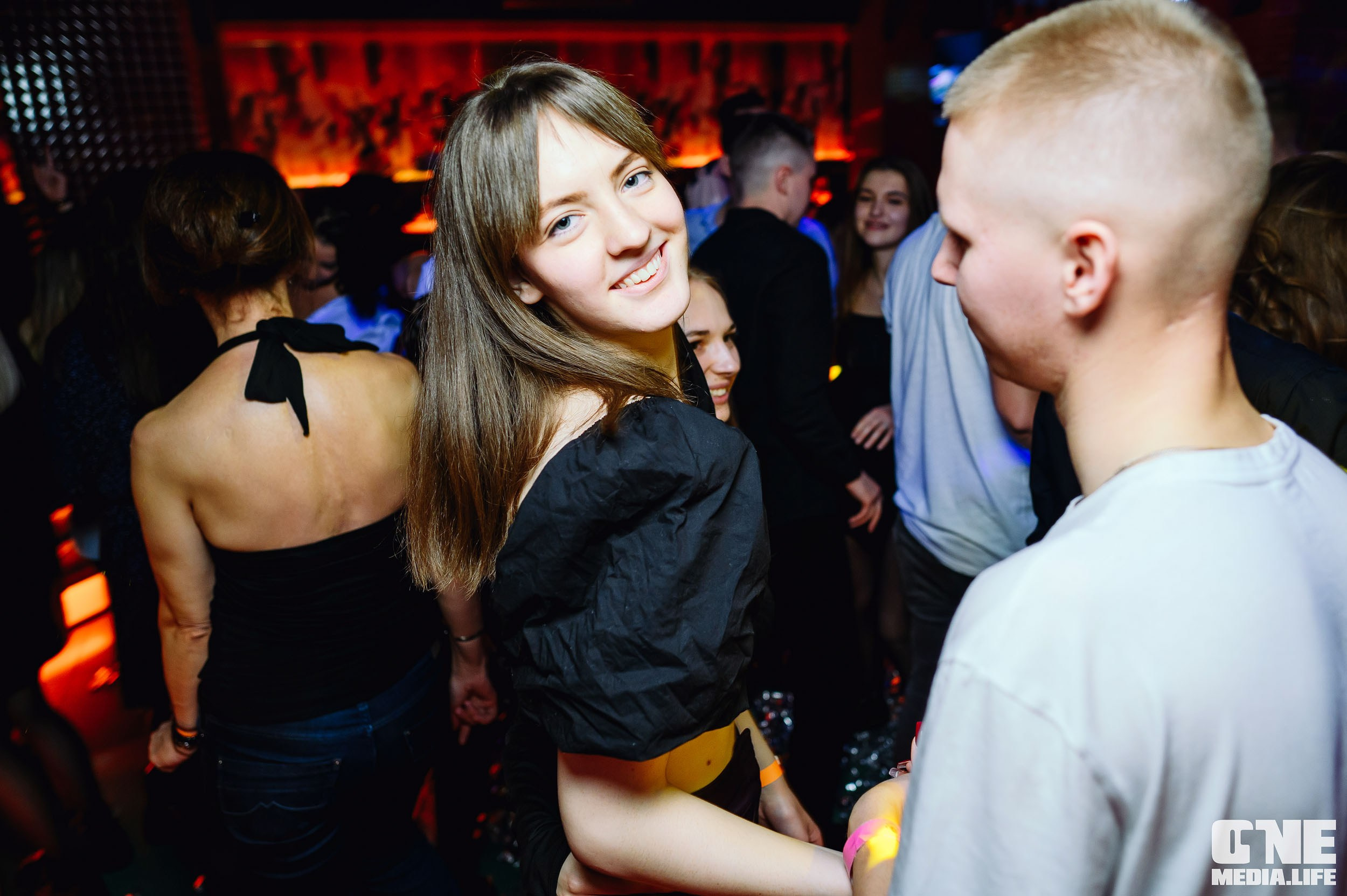 Фоторепортаж из ночного клуба Планета. One Media Life: фоторепортажи, фотоотчеты с мероприятий и заведений