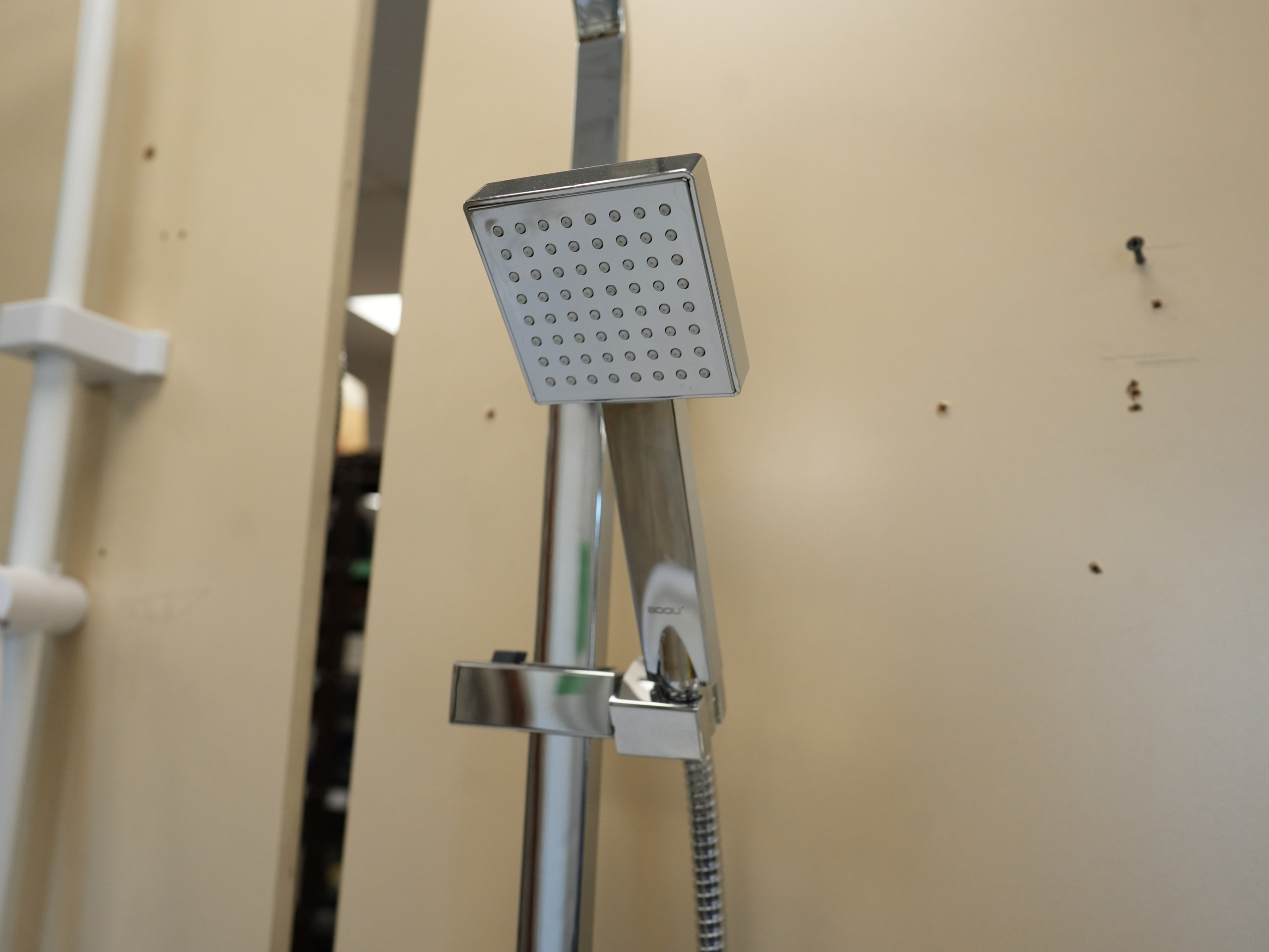 Смесители. Строительный магазин низких цен Экономкин