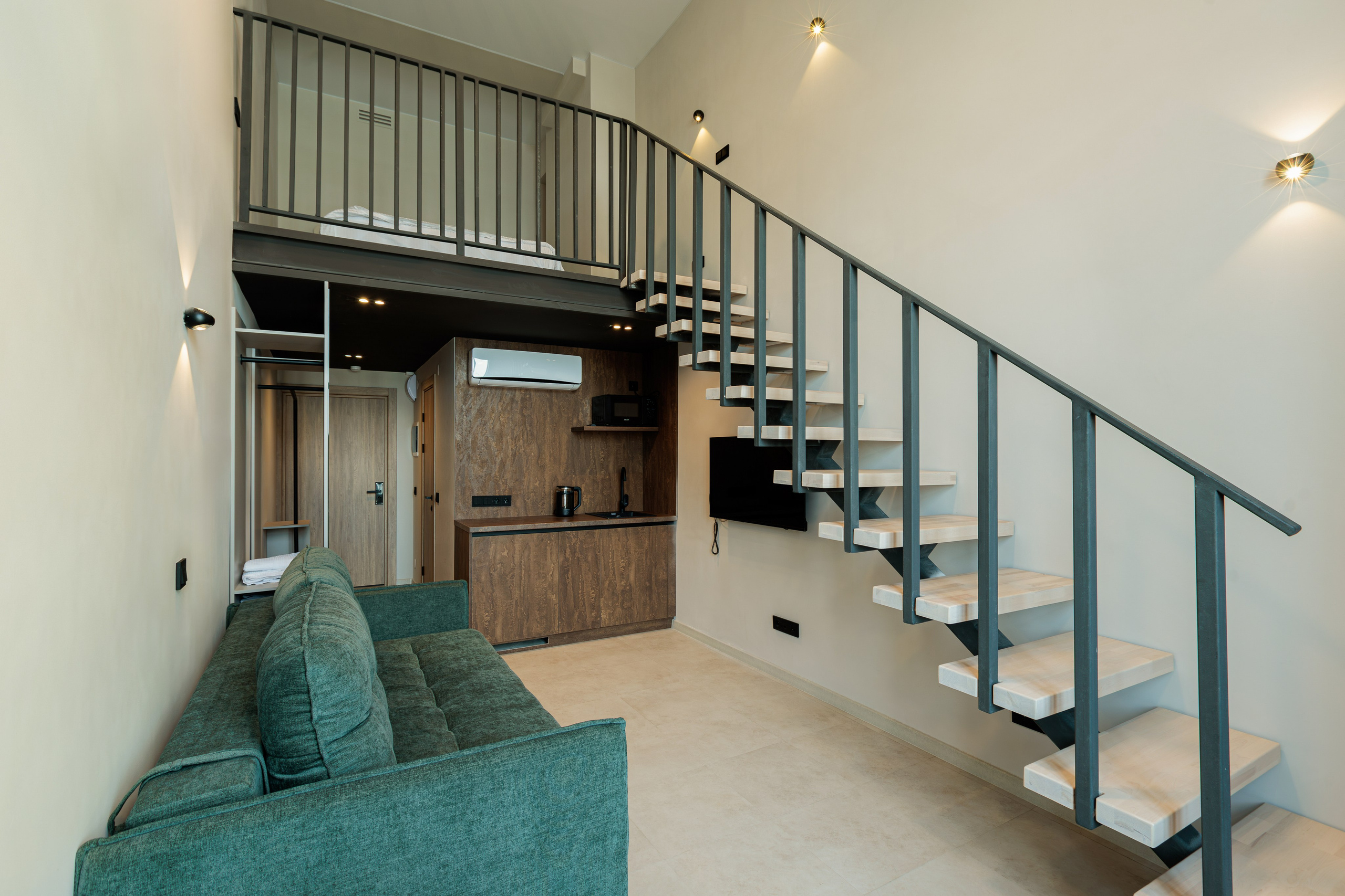 Фотограф для интерьерной съемки апартаментов. Контент для бизнеса в Екатеринбурге Полдень Медиа