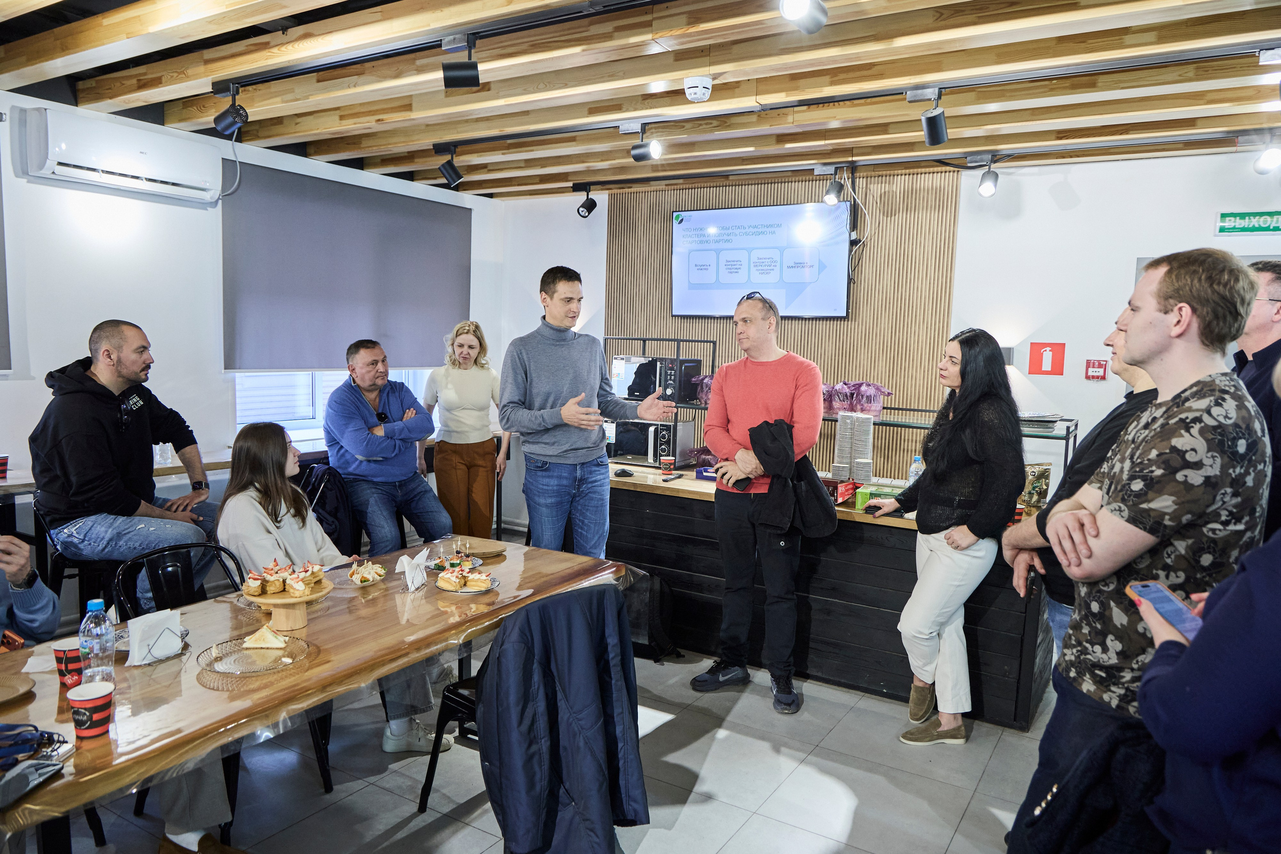 Дискуссионный клуб «Попутного ветра» | Левитановский культурный центр. Плёс. OSPhoto