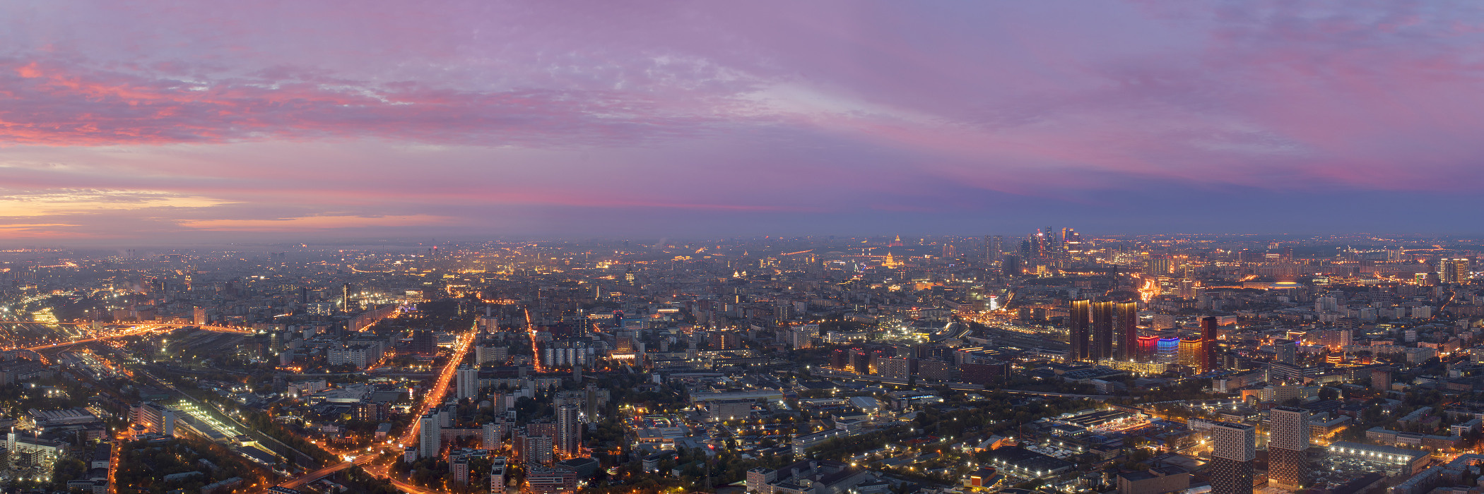 Небо над Москвой. Петр Ушанов — фотограф