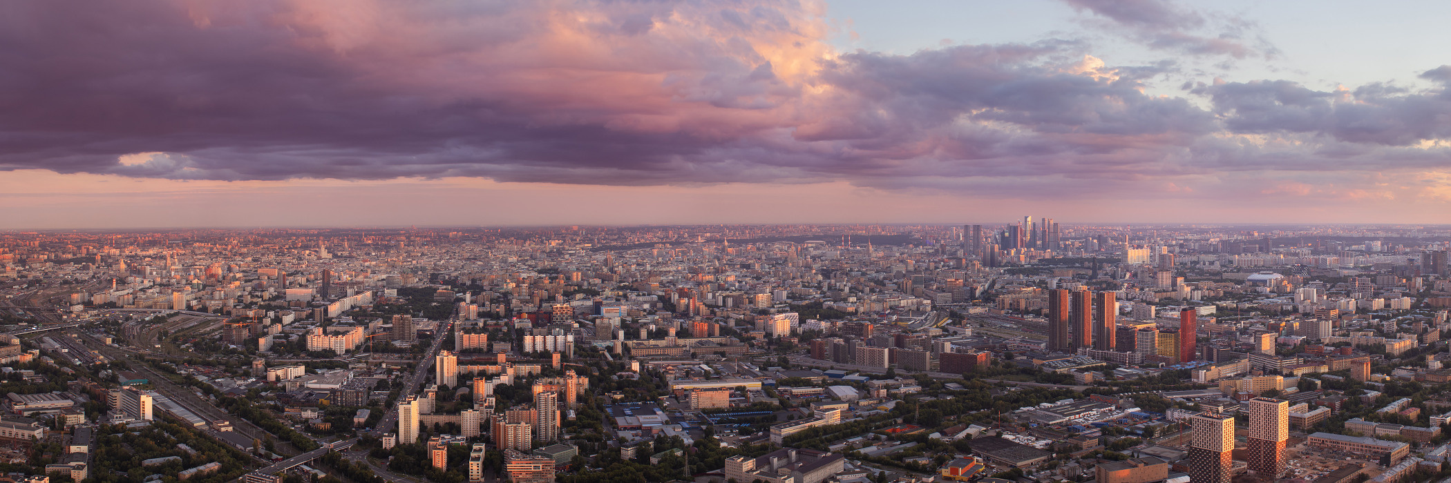 Небо над Москвой. Петр Ушанов — фотограф