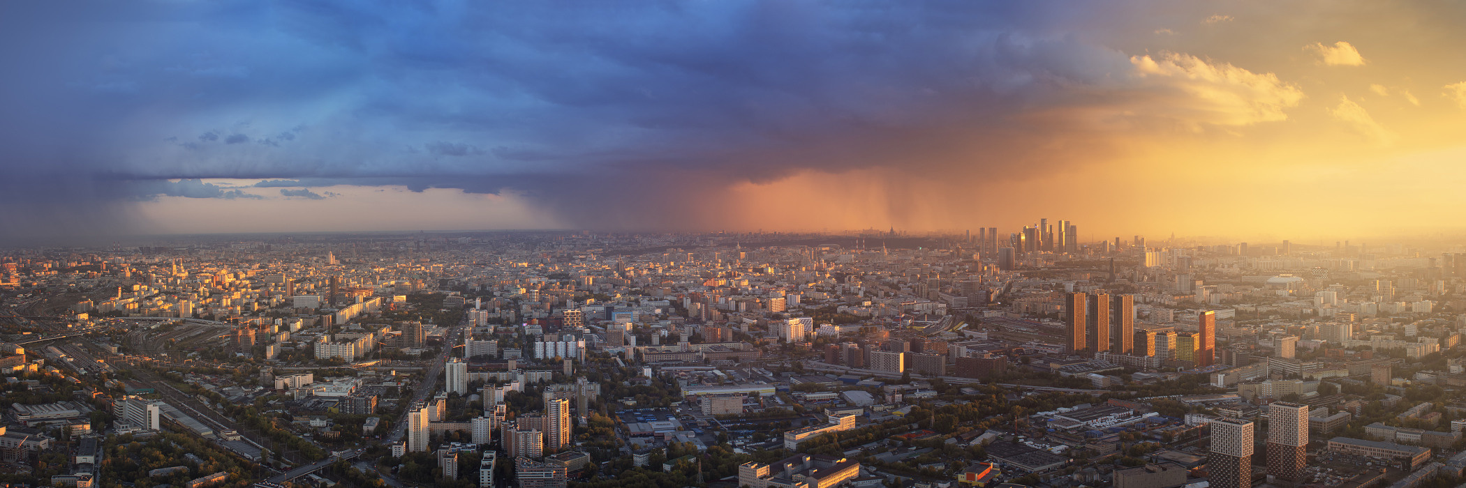 Небо над Москвой. Петр Ушанов — фотограф