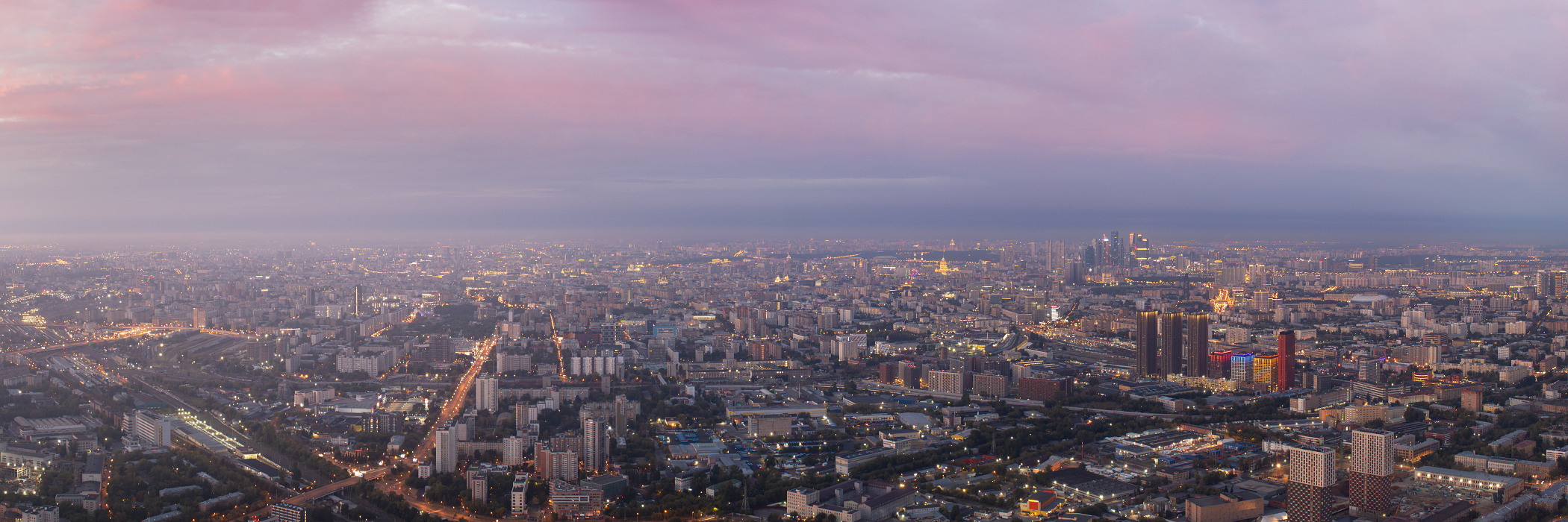 Небо над Москвой. Петр Ушанов — фотограф