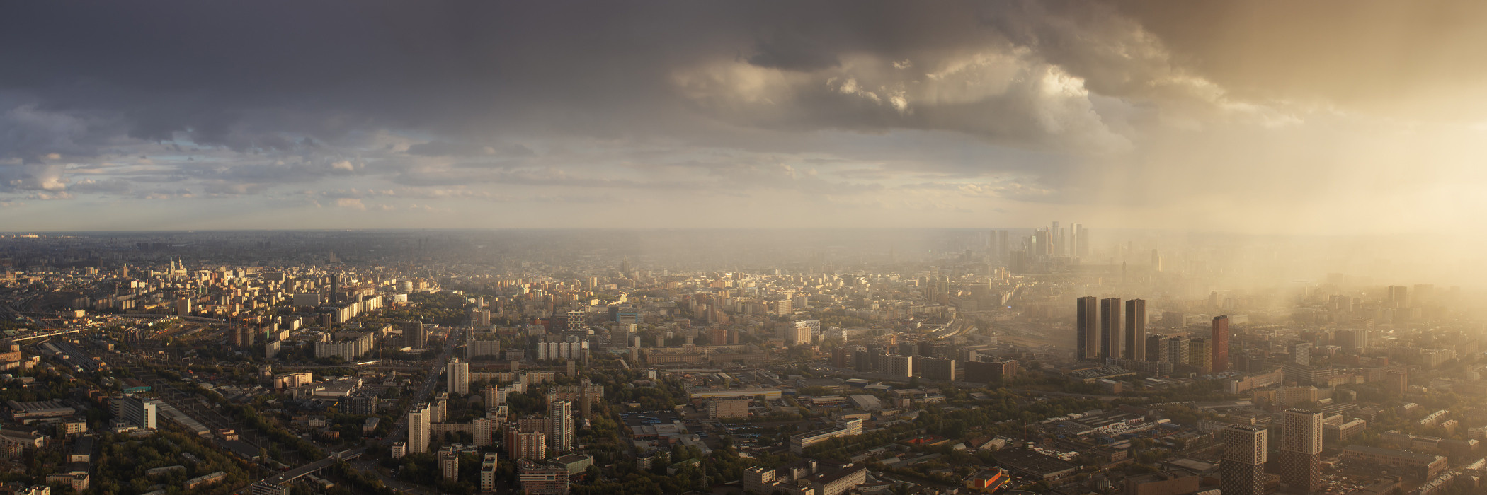 Небо над Москвой. Петр Ушанов — фотограф